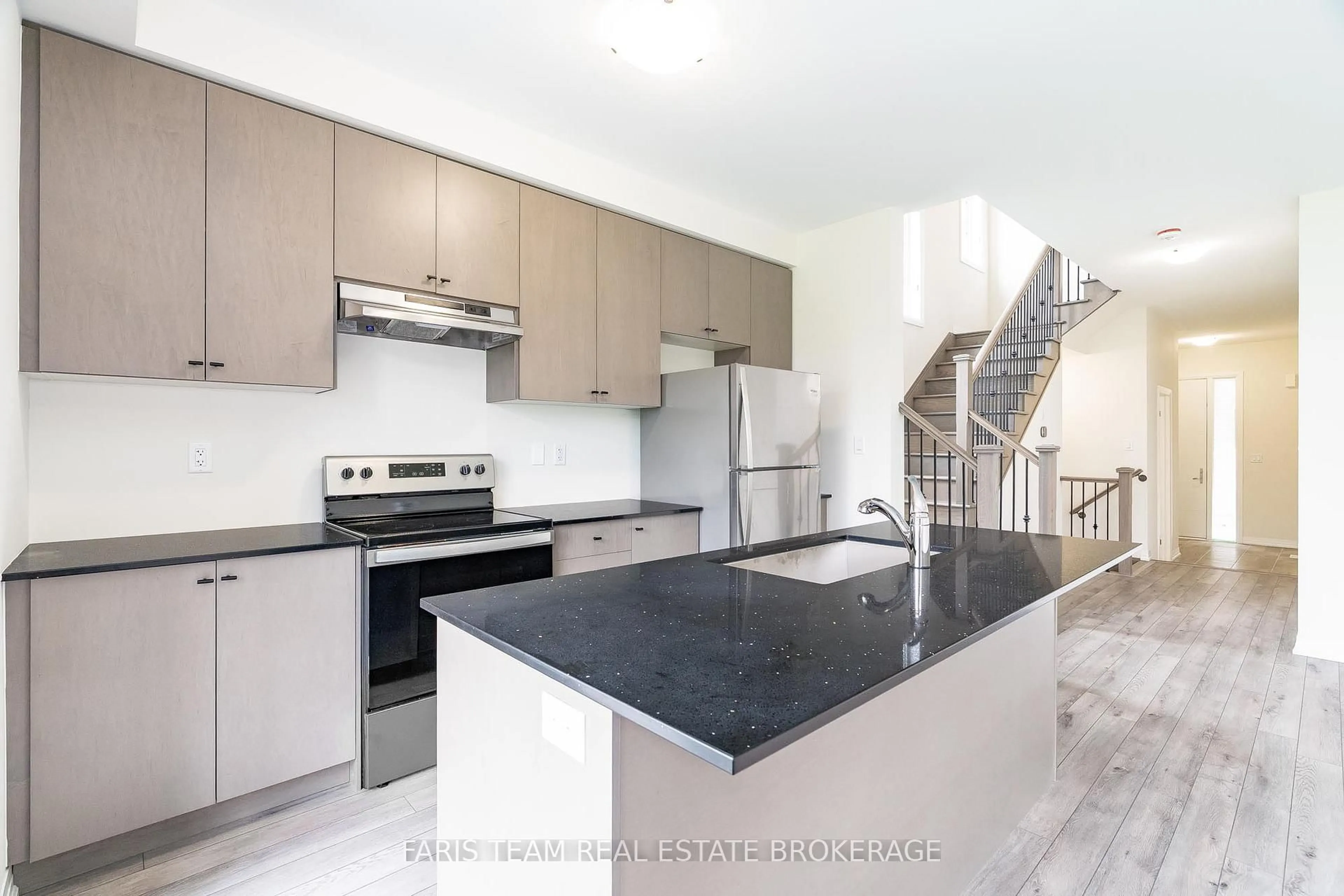 Open concept kitchen, unknown for 28 Bluebird Lane, Barrie Ontario L9J 0M3