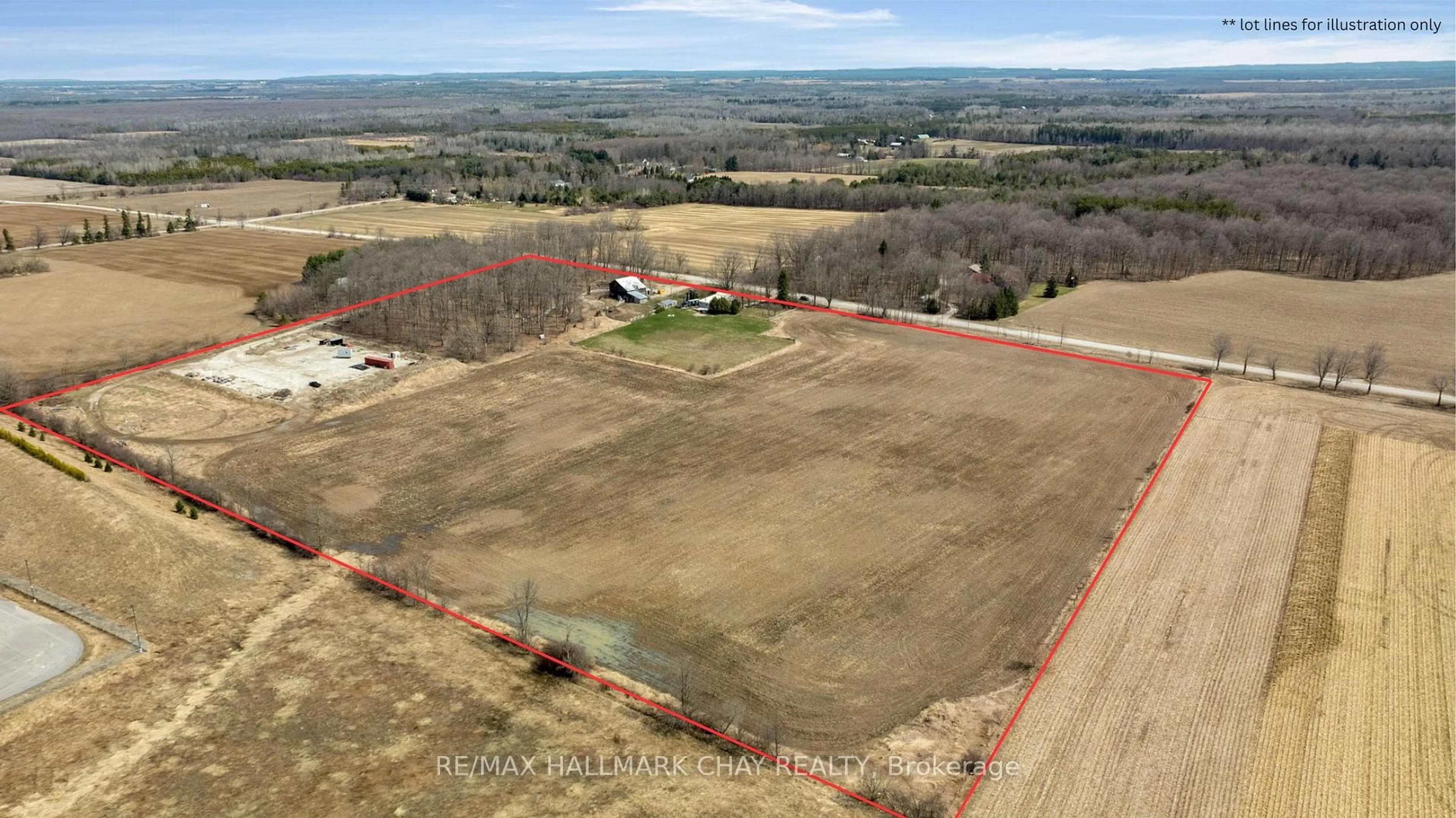 A pic from outside/outdoor area/front of a property/back of a property/a pic from drone, building for 1424 Klondike Park Rd, Clearview Ontario L0M 1S0