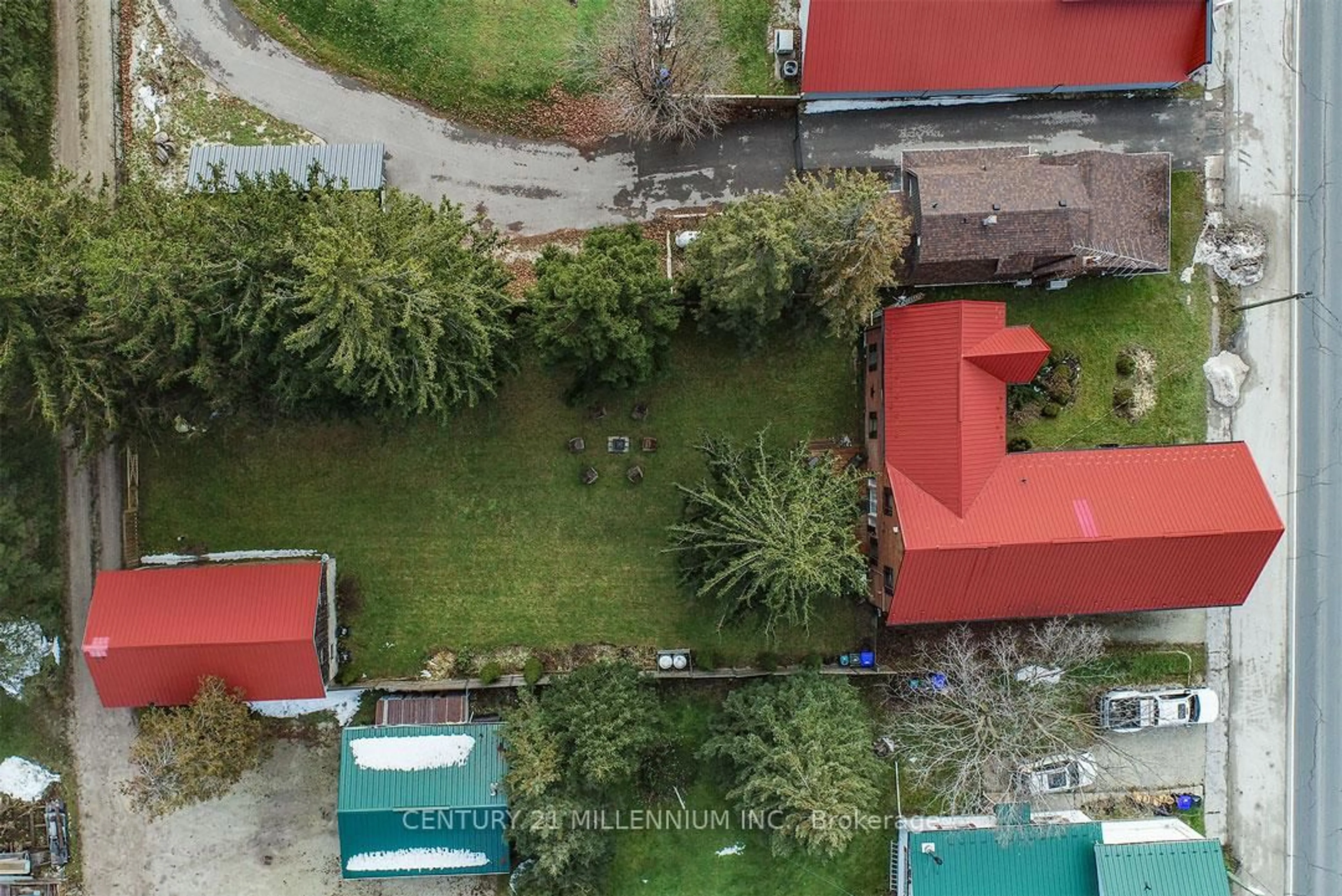 A pic from outside/outdoor area/front of a property/back of a property/a pic from drone, city buildings view from balcony for 794093 County Road 124, Clearview Ontario N0C 1M1