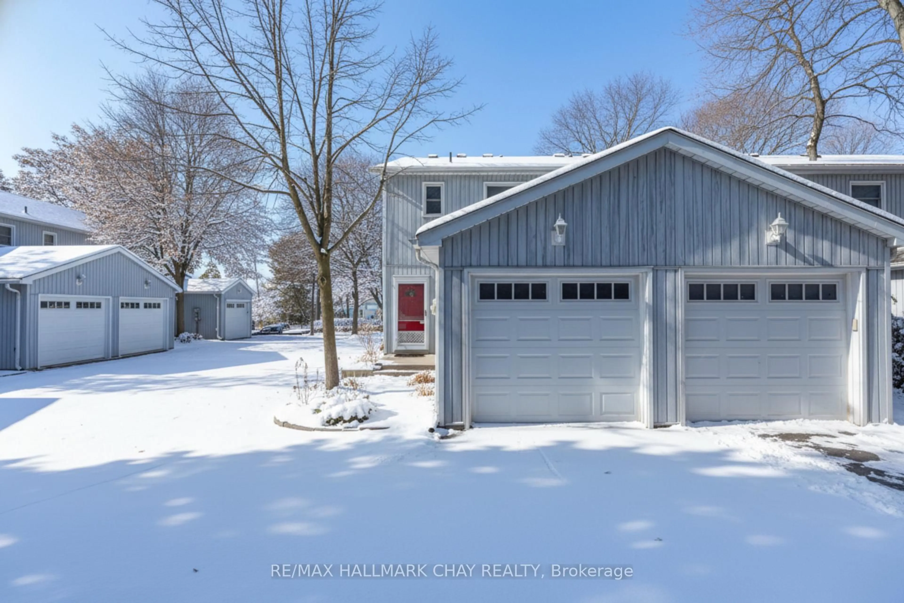 Unknown for 1 Olive Cres #4, Orillia Ontario L3V 7N5