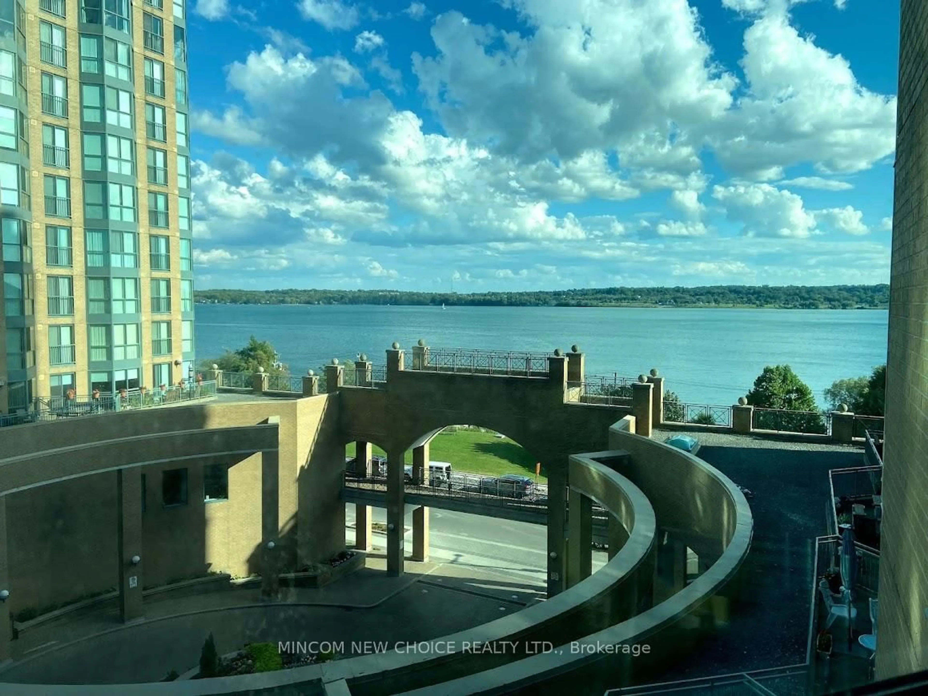 Unknown for 140 Dunlop St #511, Barrie Ontario L4M 6H9