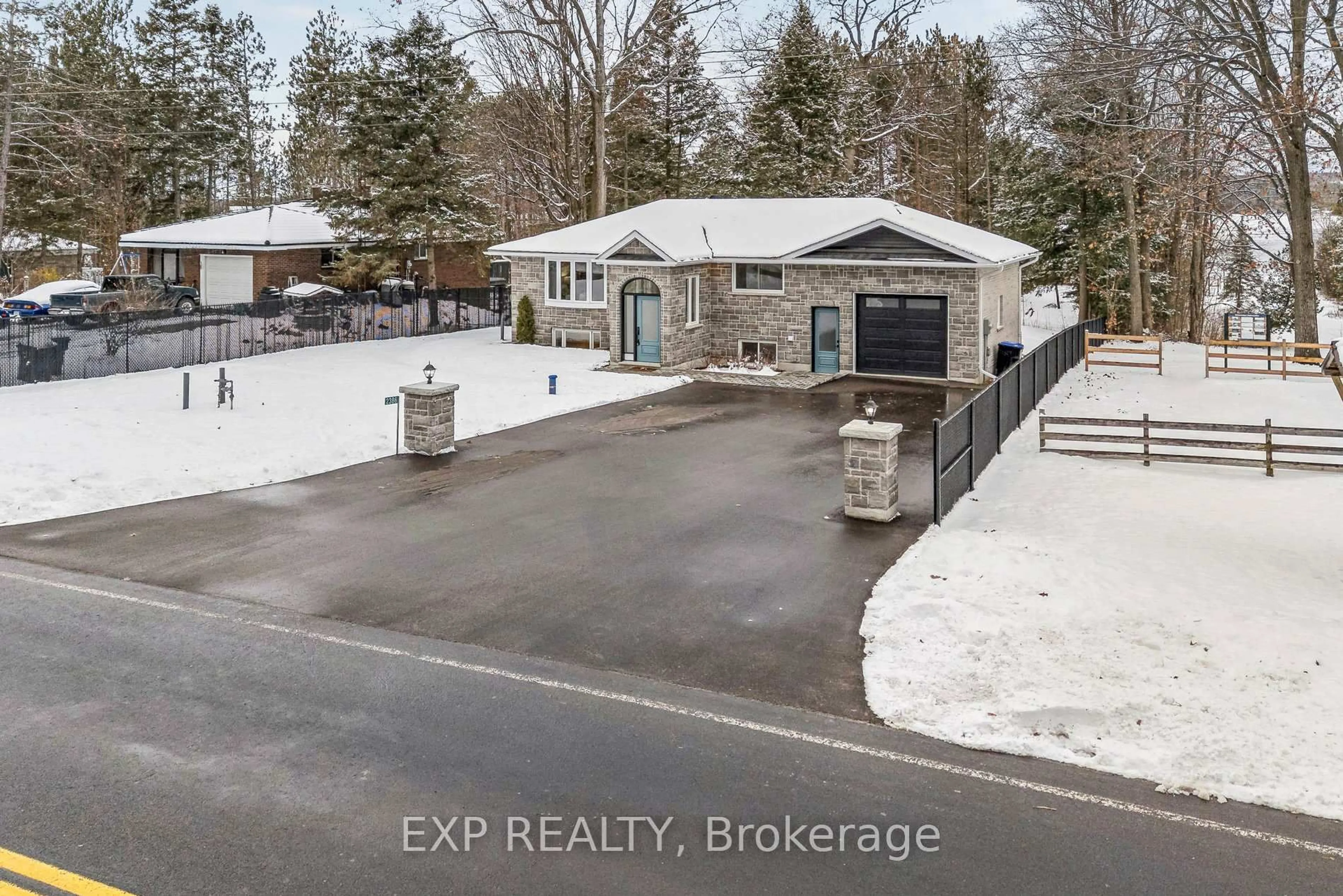 A pic from outside/outdoor area/front of a property/back of a property/a pic from drone, street for 2386 South Orr Lake Rd, Springwater Ontario L0L 1P0