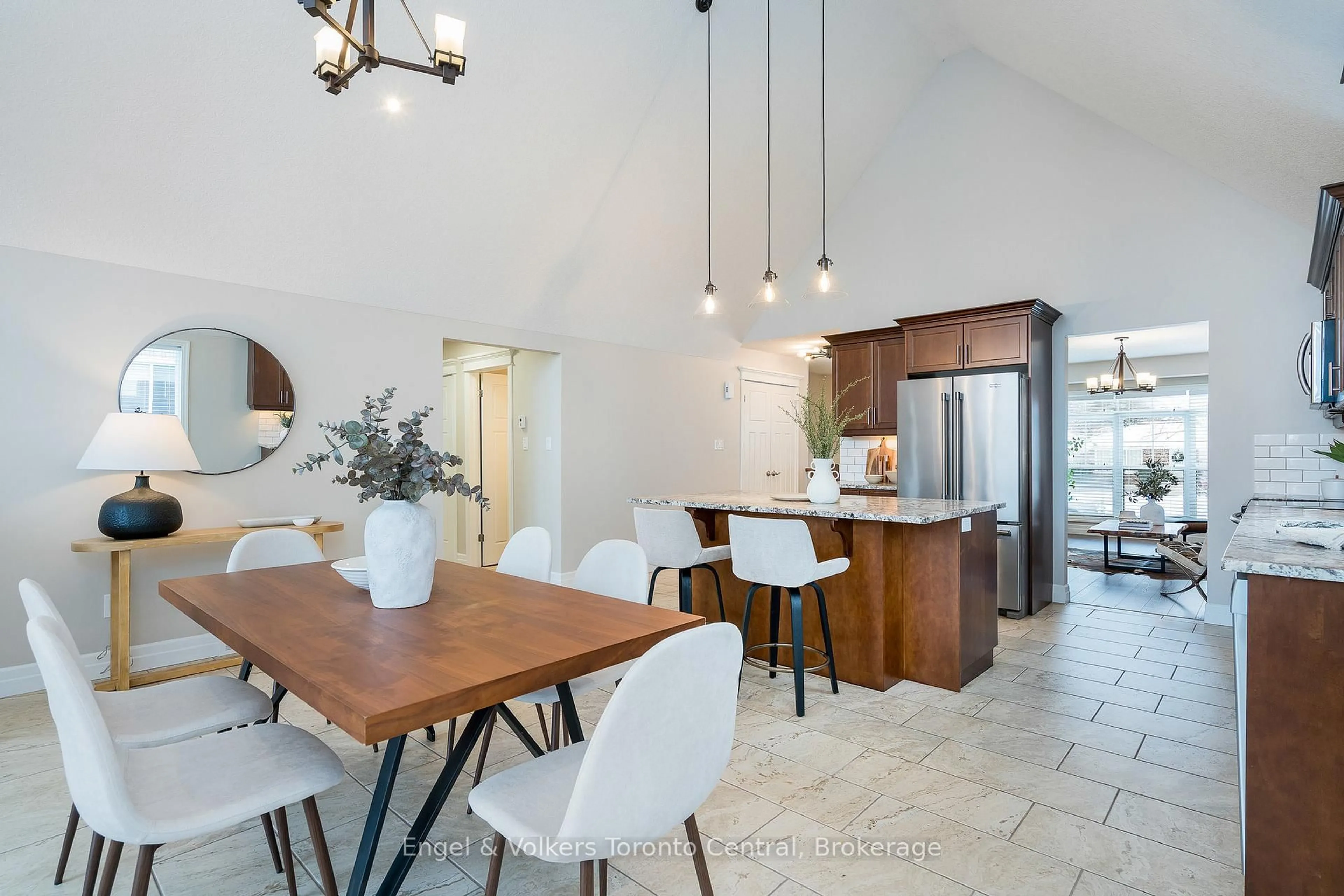 Open concept kitchen, ceramic/tile floor for 34 Findlay Dr, Collingwood Ontario L9Y 0G6