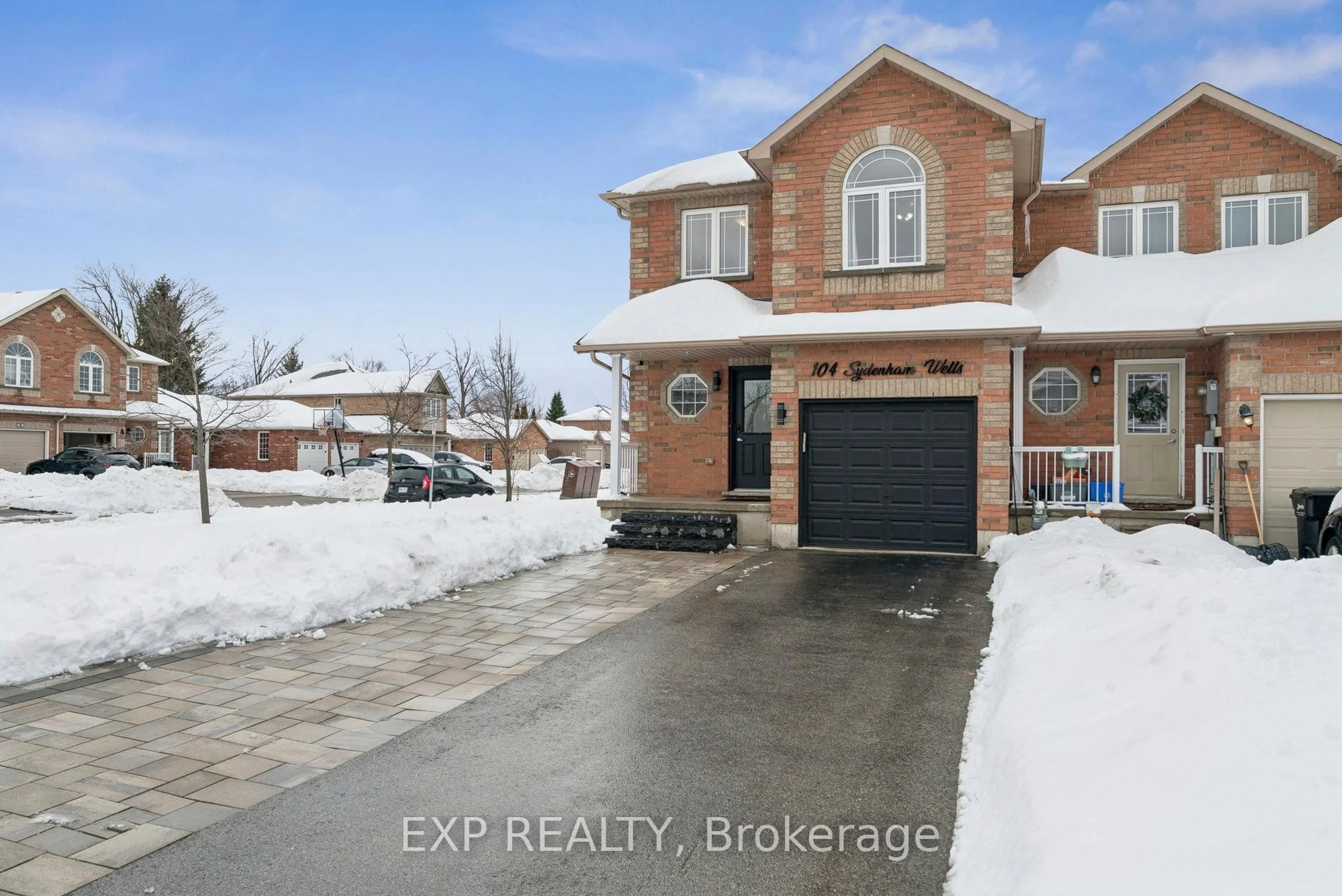 Home with brick exterior material, street for 104 Sydenham Wells, Barrie Ontario L4M 6R5