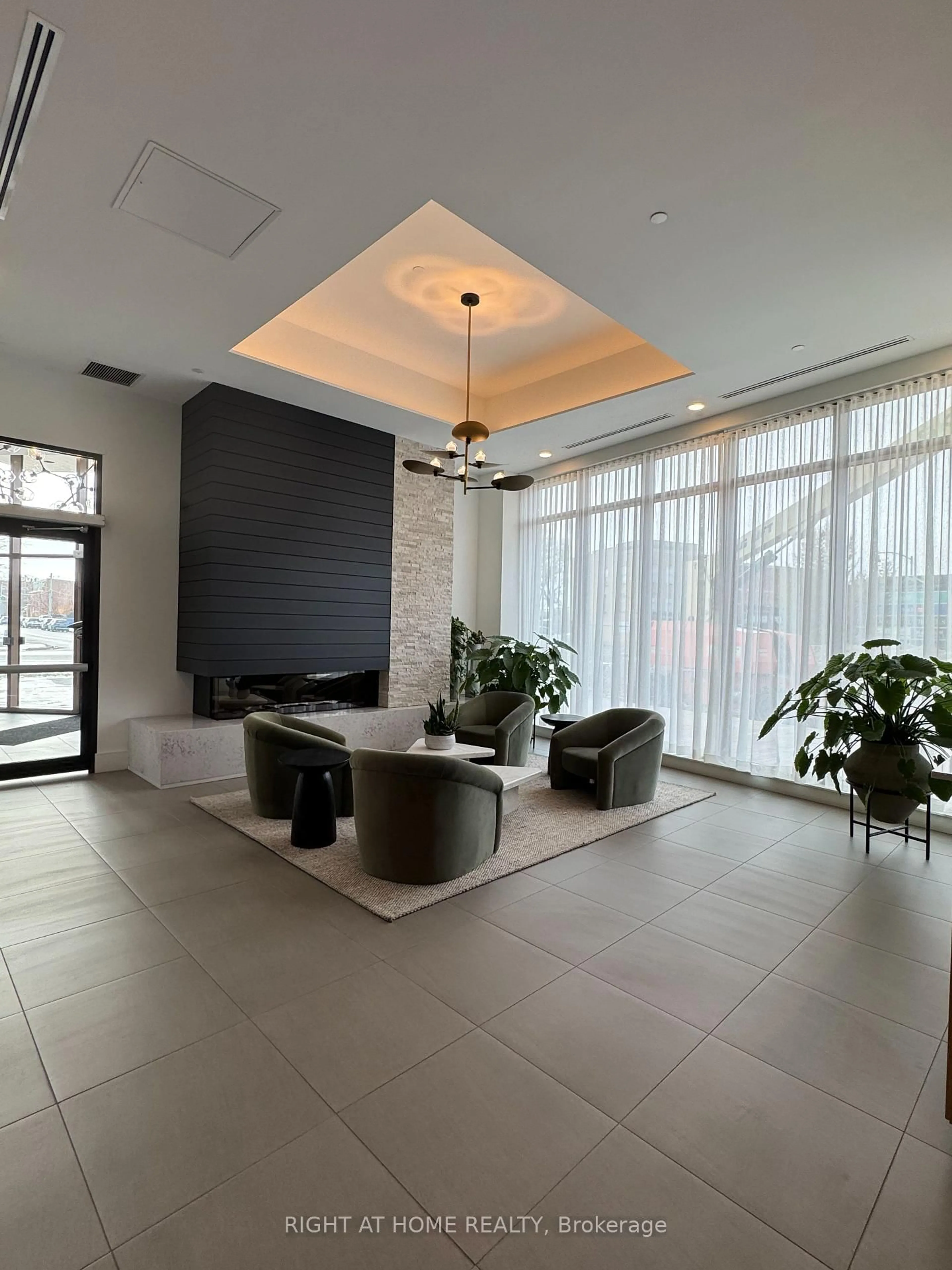 Lobby for 31 Huron St #314, Collingwood Ontario L9Y 0E8