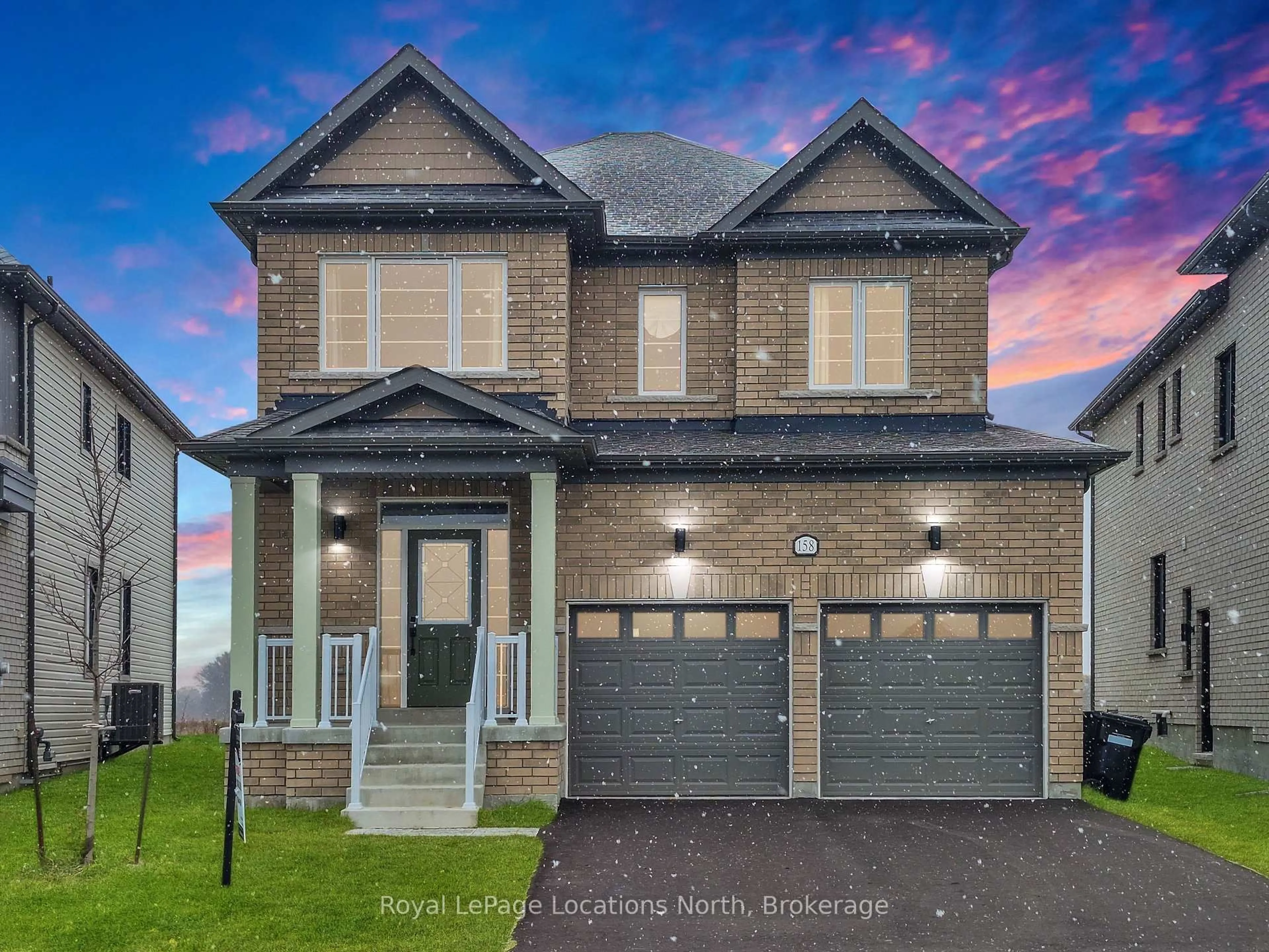 Home with brick exterior material, street for 158 Union Blvd, Wasaga Beach Ontario L9Z 0N9