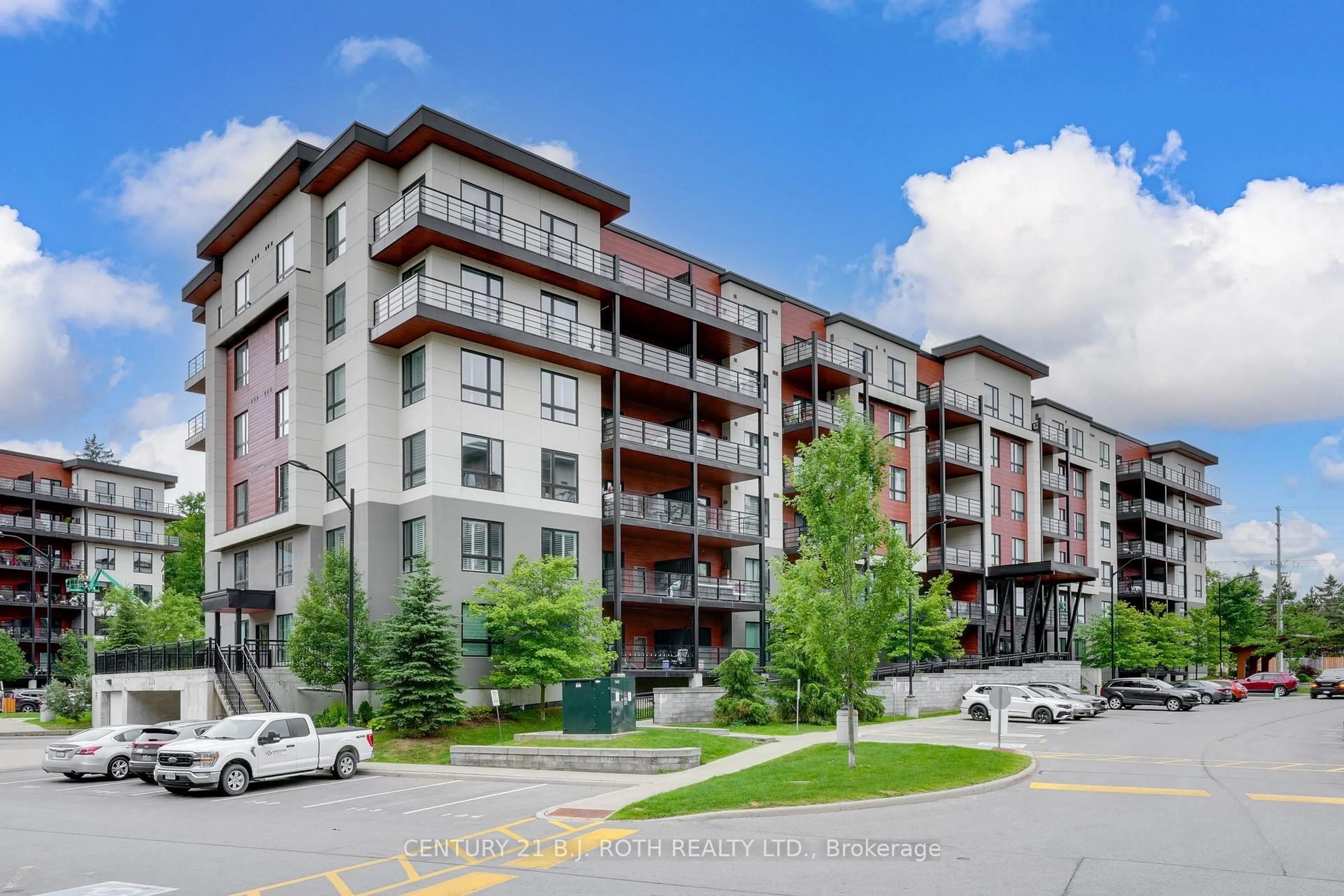 Unknown for 306 ESSA Rd #112, Barrie Ontario L9J 0H5