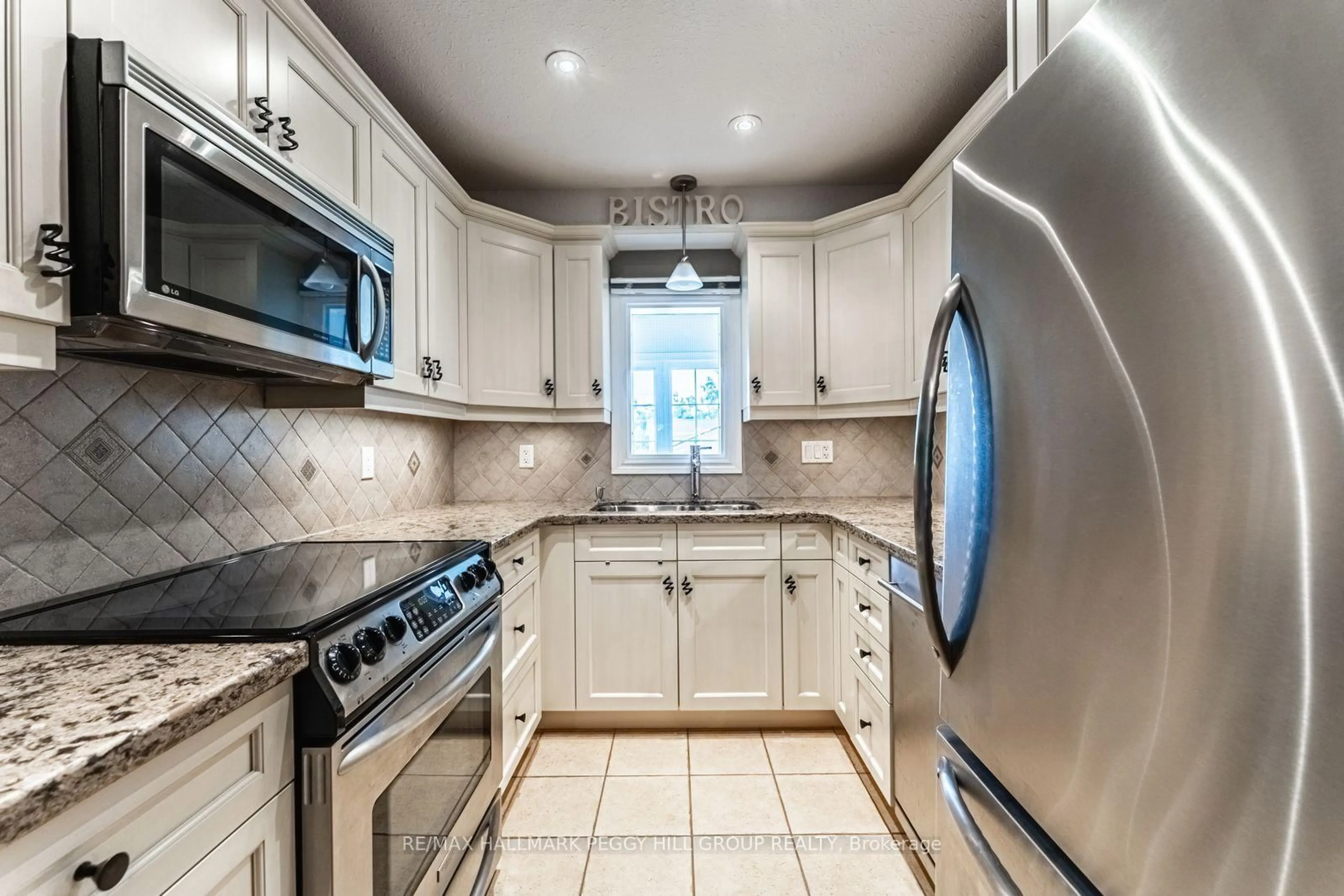 Unknown for 222 Steel St #7, Barrie Ontario L4M 2G9