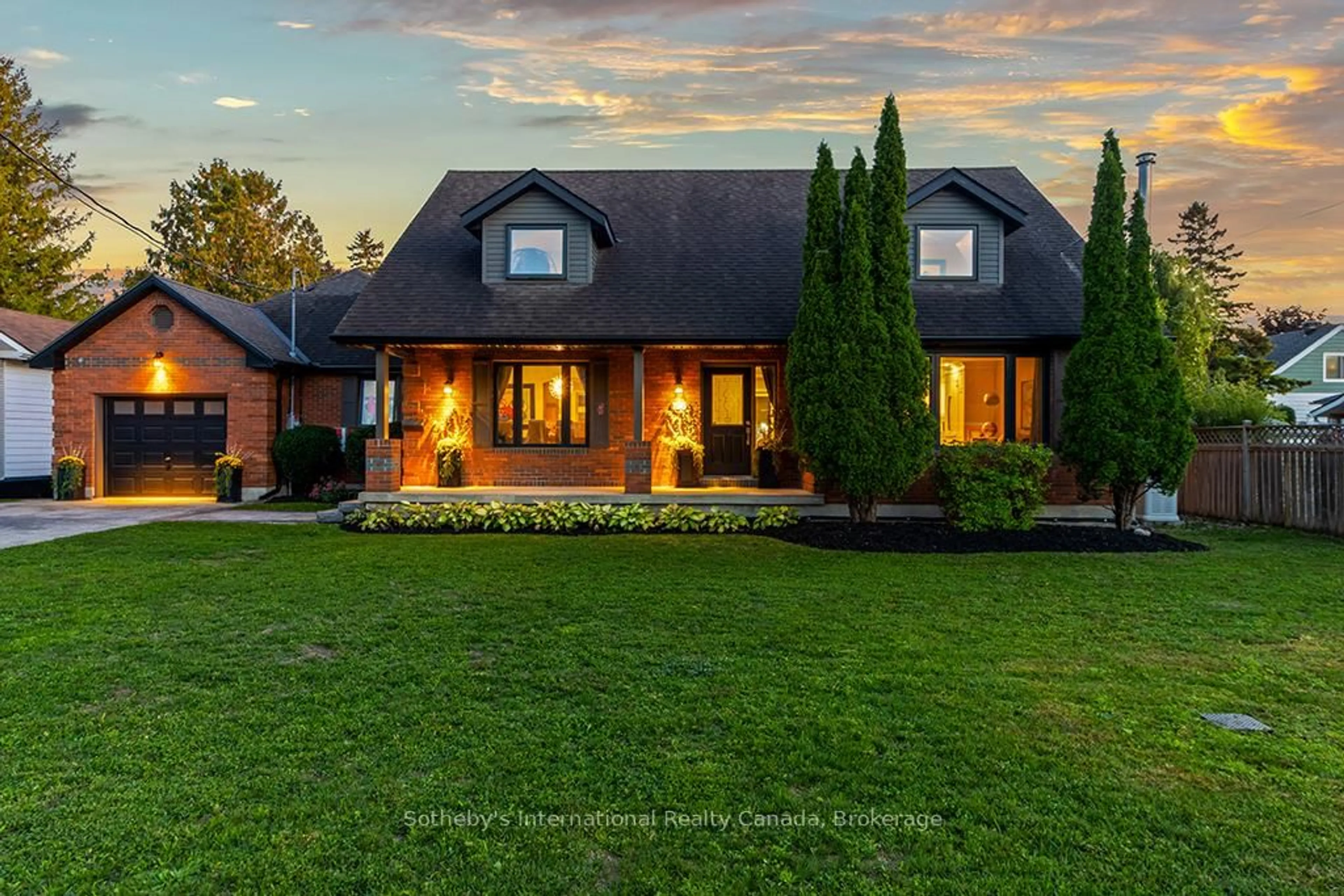 Home with brick exterior material, unknown for 196 Ninth St, Collingwood Ontario L9Y 2G5