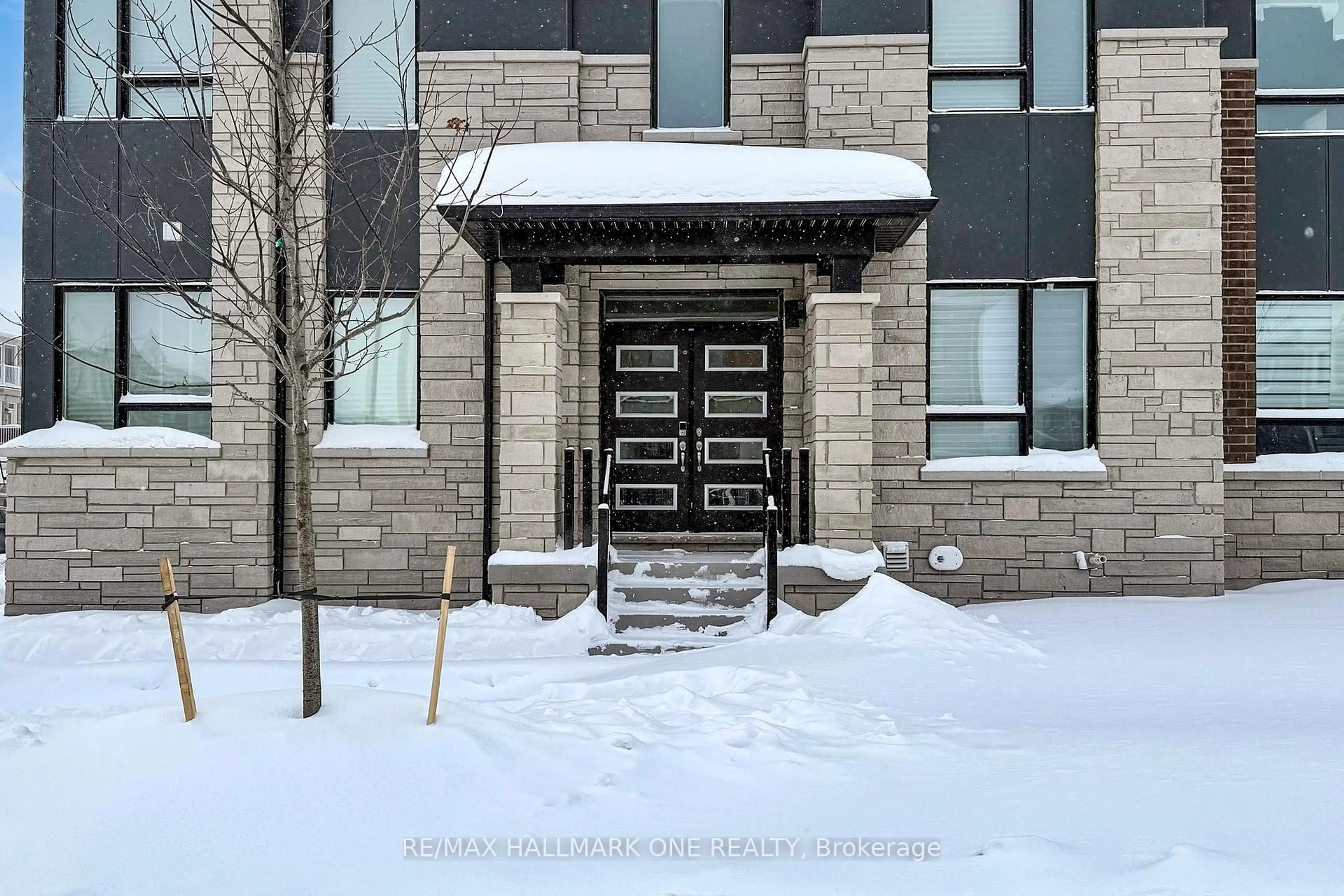 Unknown for 69 Ennerdale St, Barrie Ontario L9J 0G5