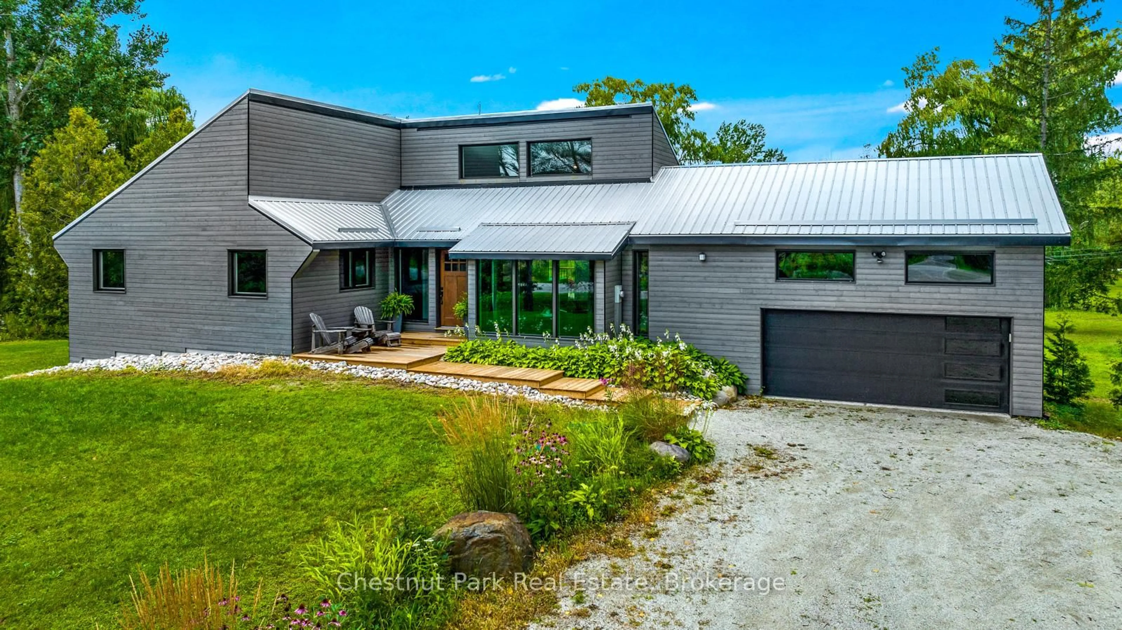 Home with brick exterior material, street for 2890 Nottawasaga Conc 10, Clearview Ontario L9Y 3Y9