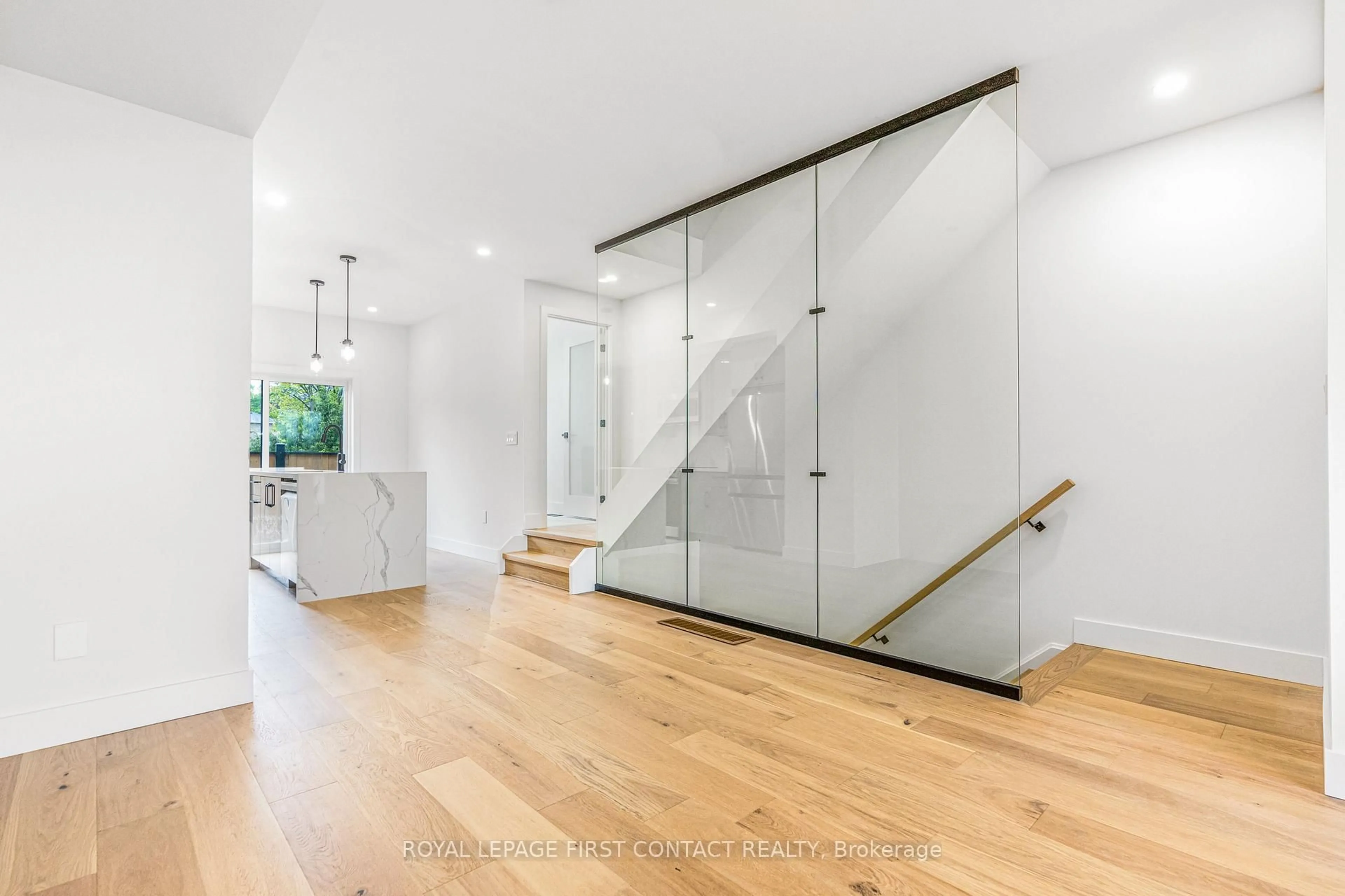 Unknown for 12 Alderwood Lane, Barrie Ontario L4N 3J2