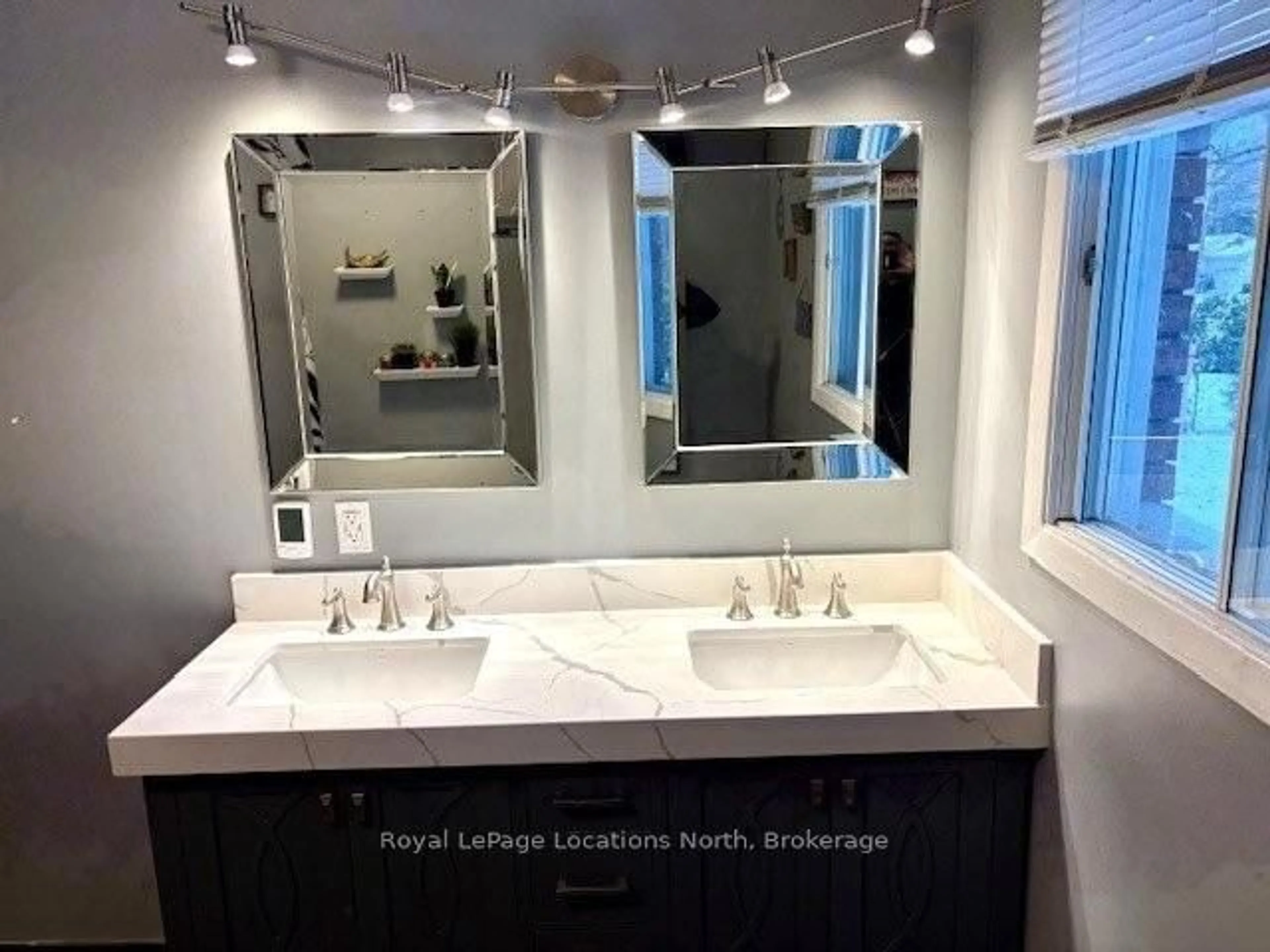 Contemporary bathroom, ceramic/tile floor for 40 Vanier St, Tiny Ontario L9M 0J2