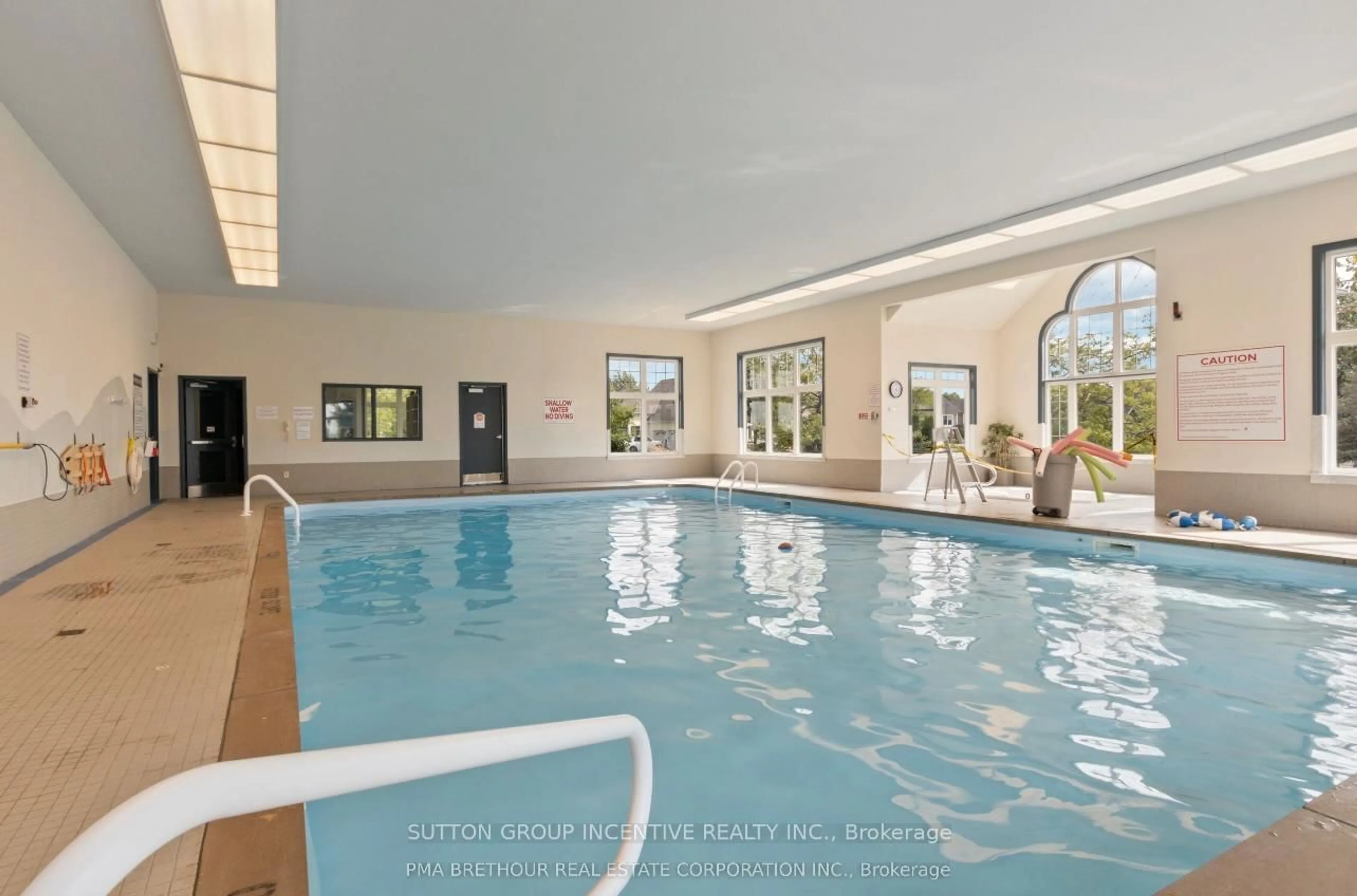 Pool for 10 Waterfront Circ, Collingwood Ontario L9Y 4Z3