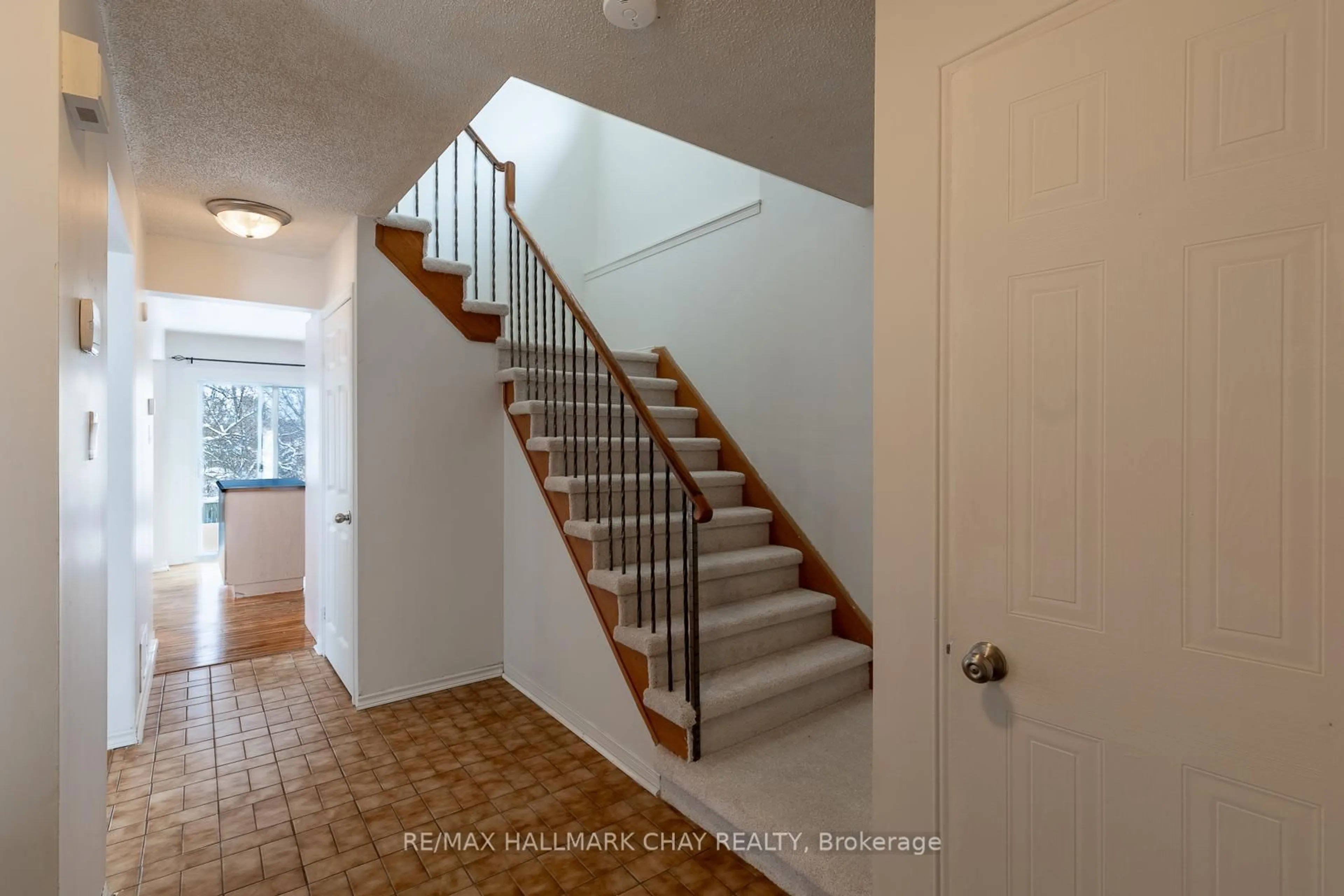 Unknown for 59 Garden Dr, Barrie Ontario L4N 5T8