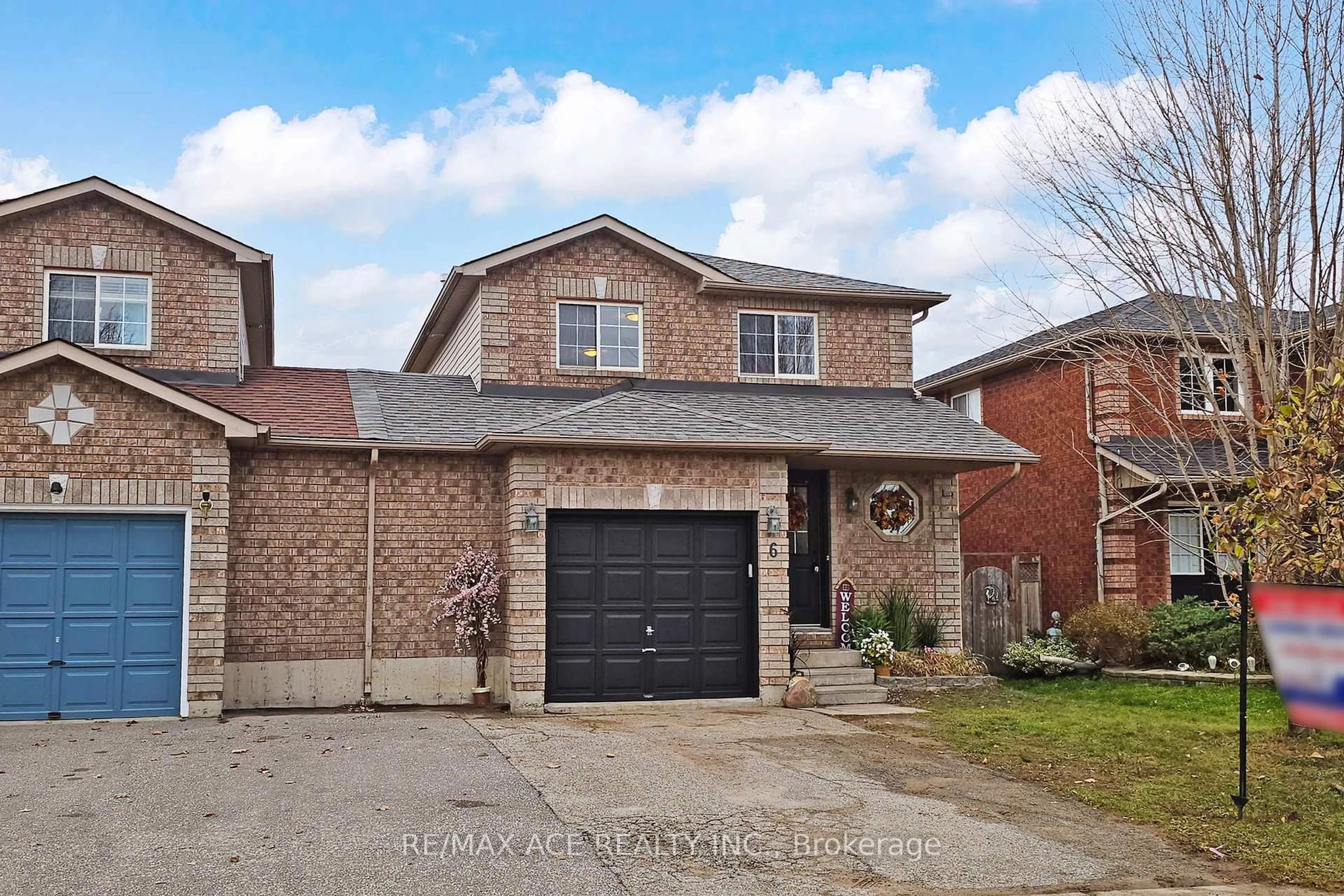 Home with brick exterior material, street for 6 Aconley Crt, Barrie Ontario L4M 7B3