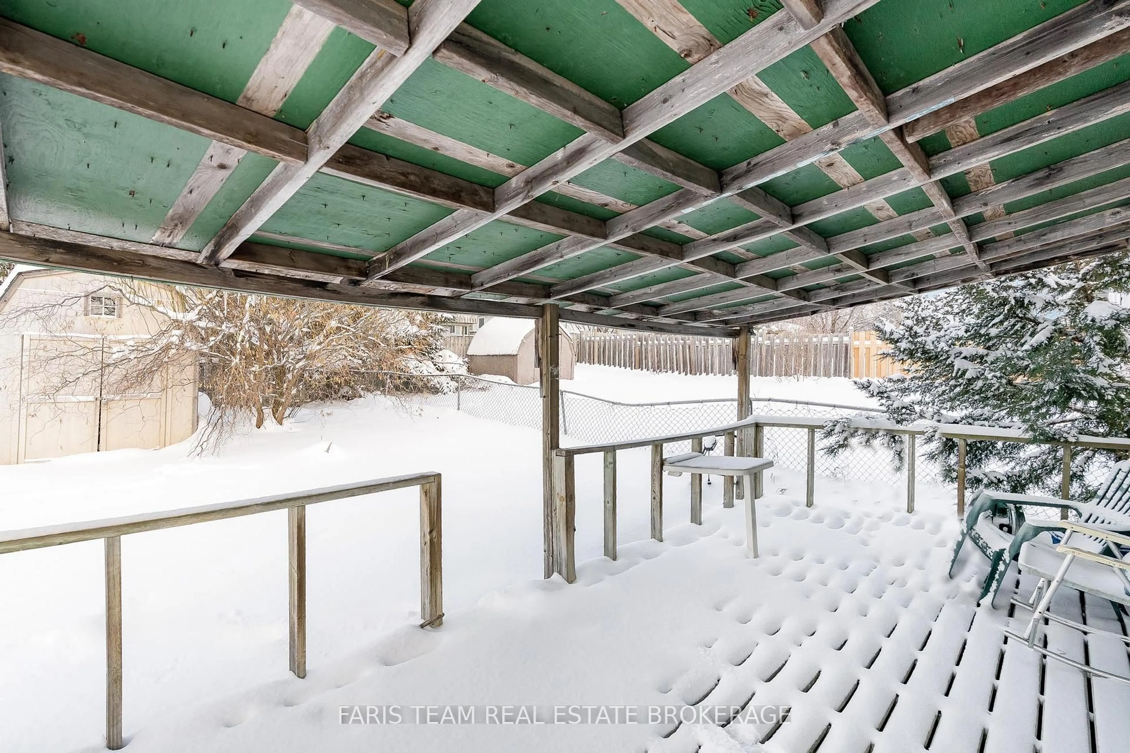 Patio, unknown for 50 Browning Tr, Barrie Ontario L4N 4Z5