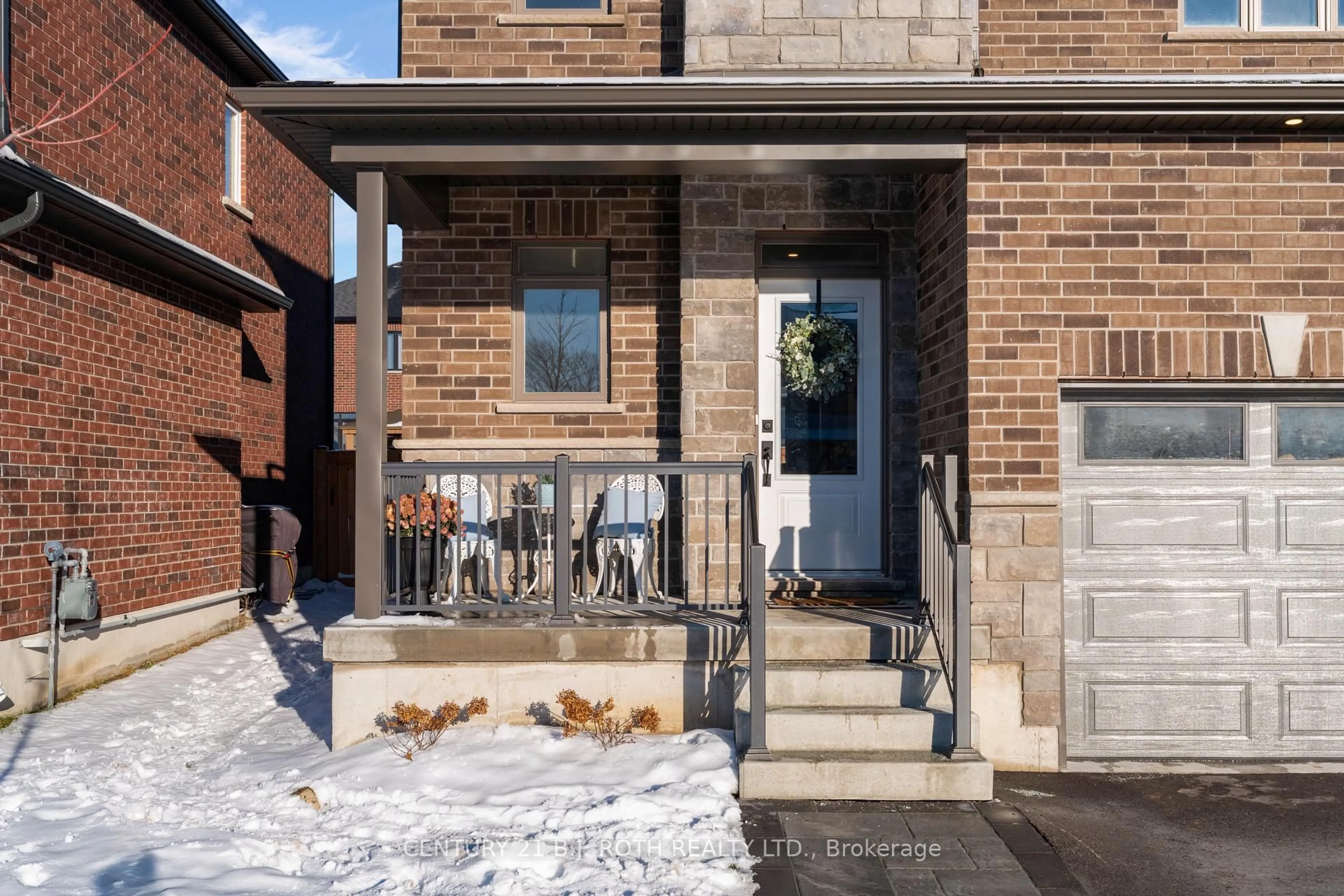 Home with brick exterior material, street for 19 Rowley Cres, Springwater Ontario L0L 1P0