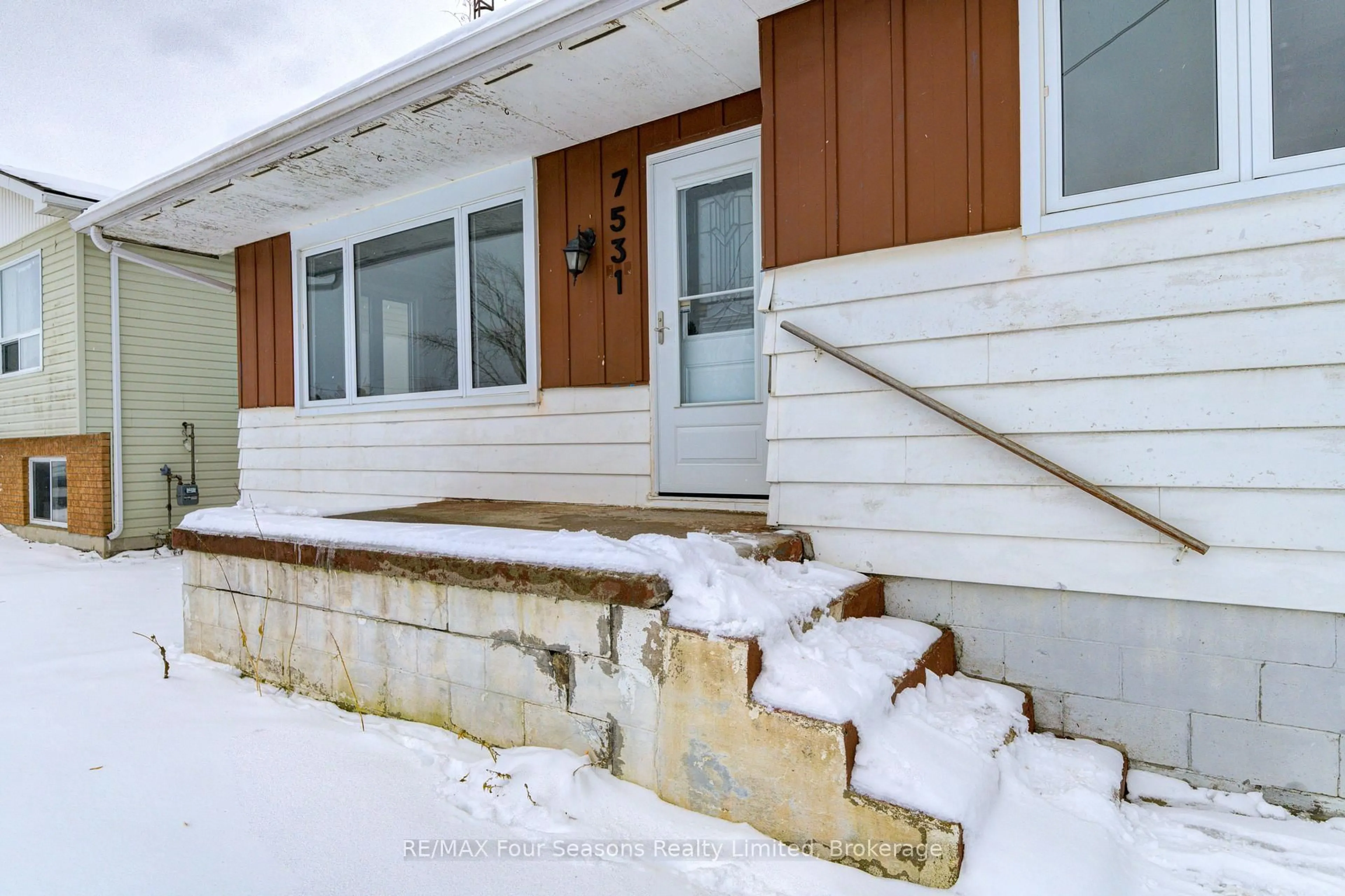 Unknown for 7531 County Road 91, Clearview Ontario L0M 1S0