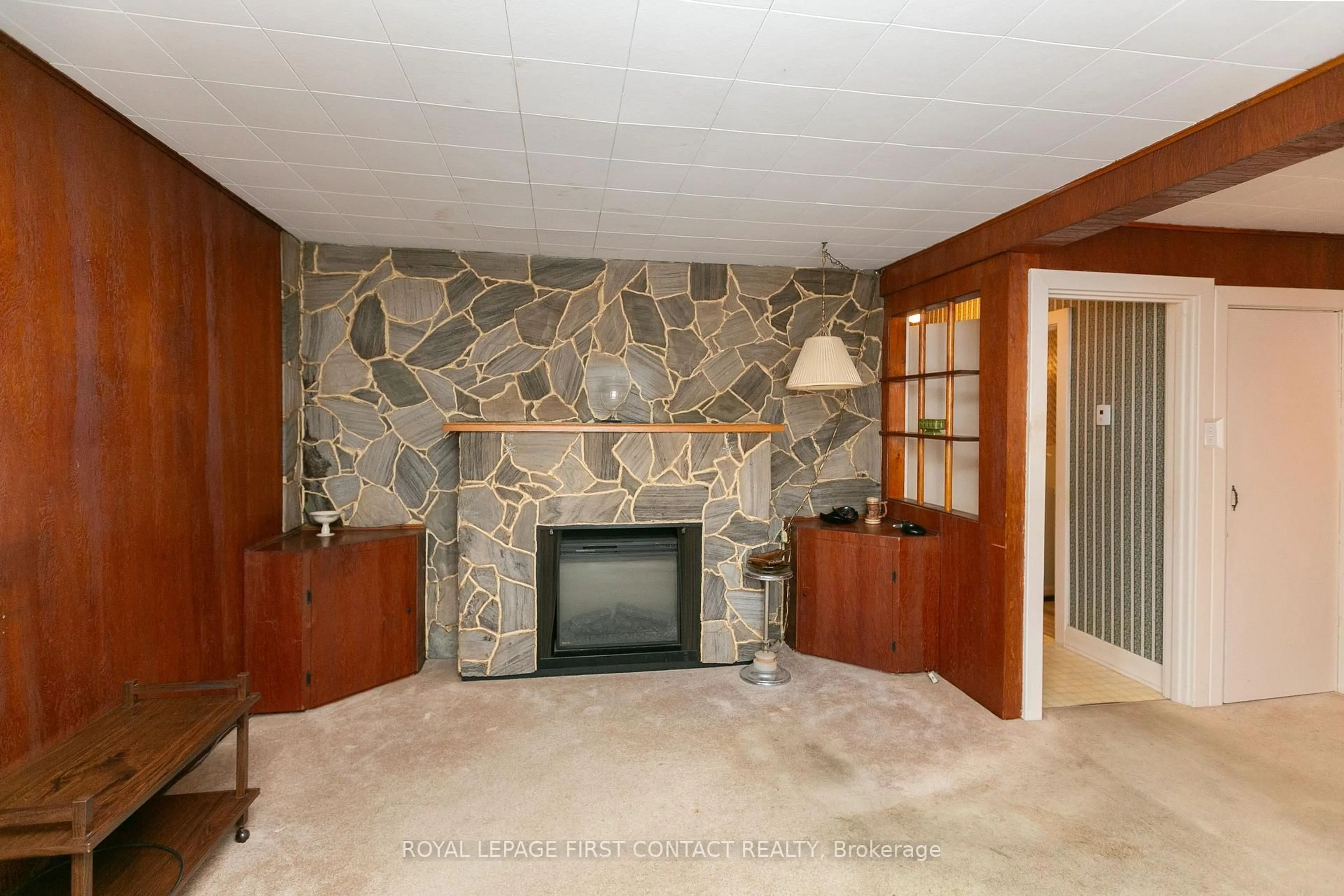 Unknown for 315 Grenville Ave, Orillia Ontario L3V 2X7