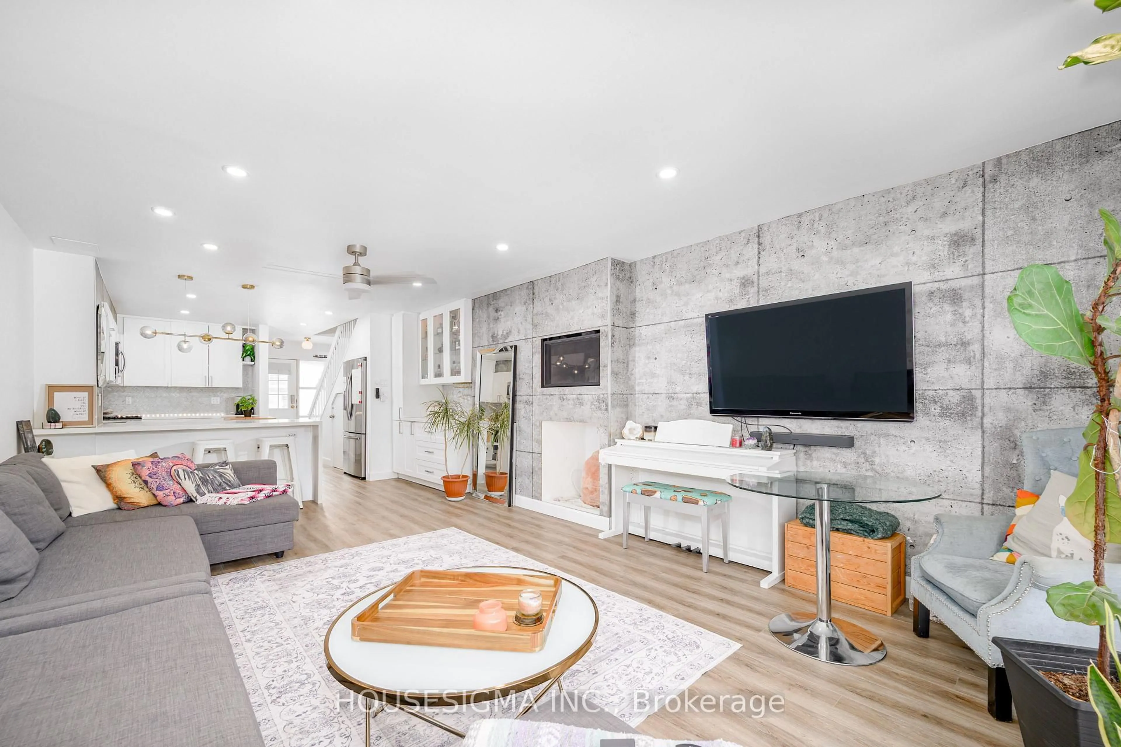 Home theater for 4 Paradise Blvd #19, Ramara Ontario L0K 1B0