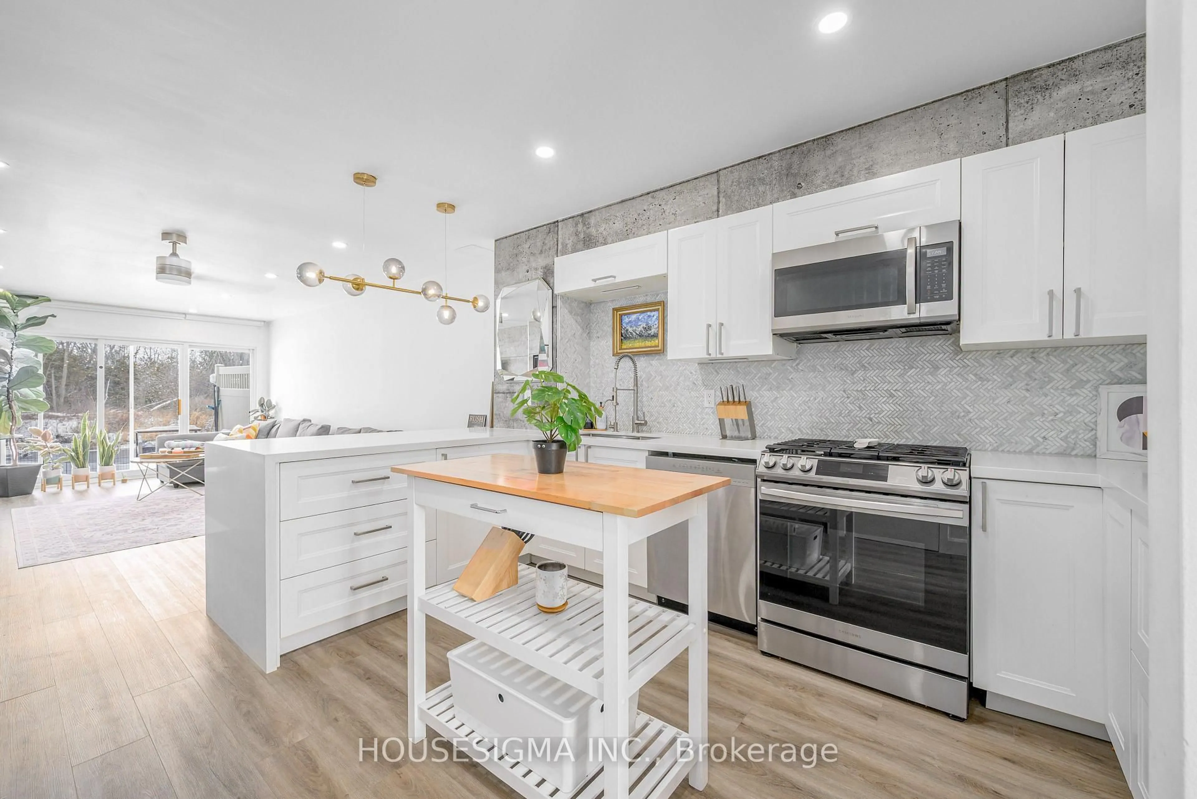 Open concept kitchen, unknown for 4 Paradise Blvd #19, Ramara Ontario L0K 1B0