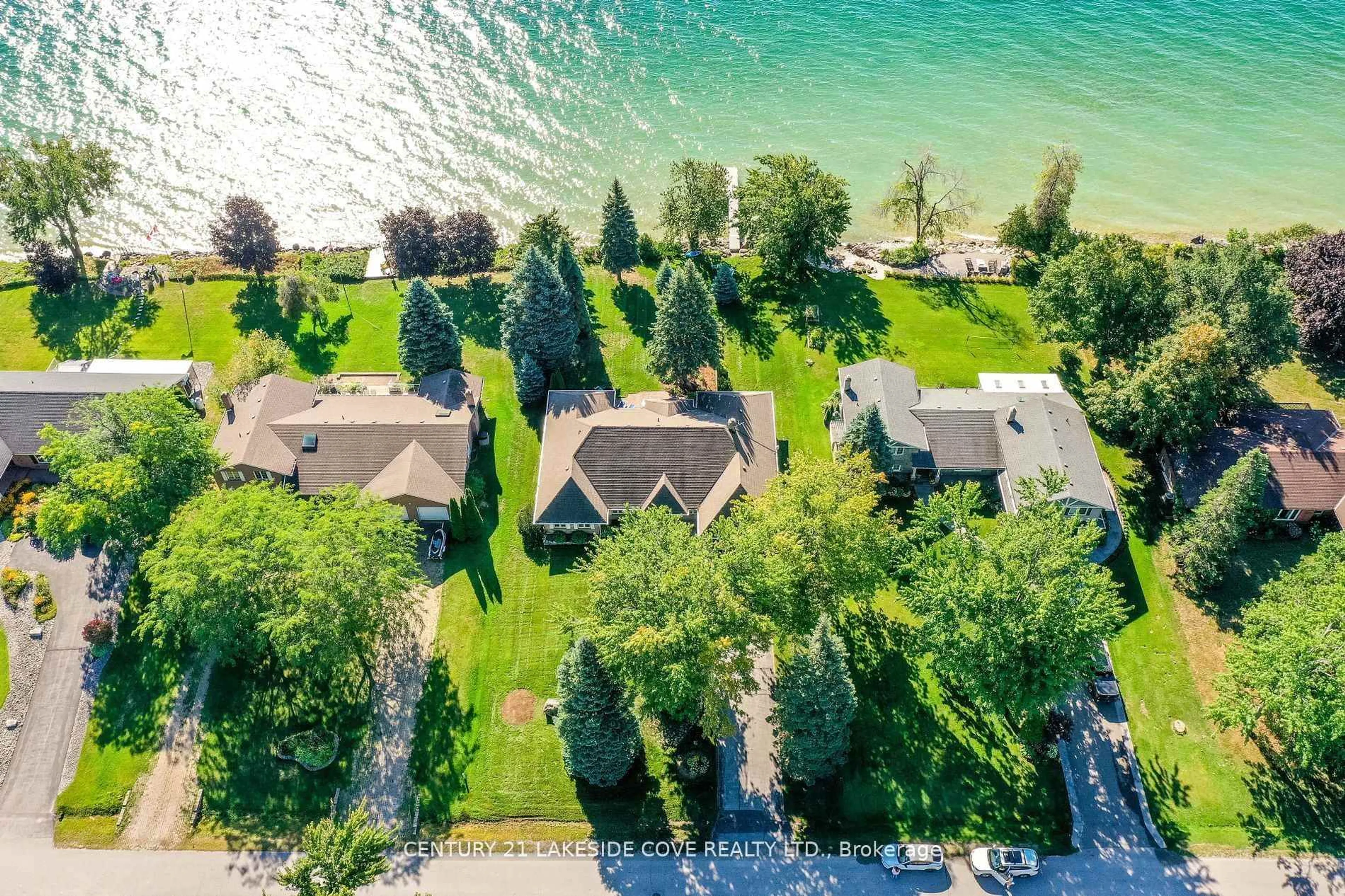 A pic from outside/outdoor area/front of a property/back of a property/a pic from drone, water/lake/river/ocean view for 96 Bayshore Dr, Ramara Ontario L0K 1B0