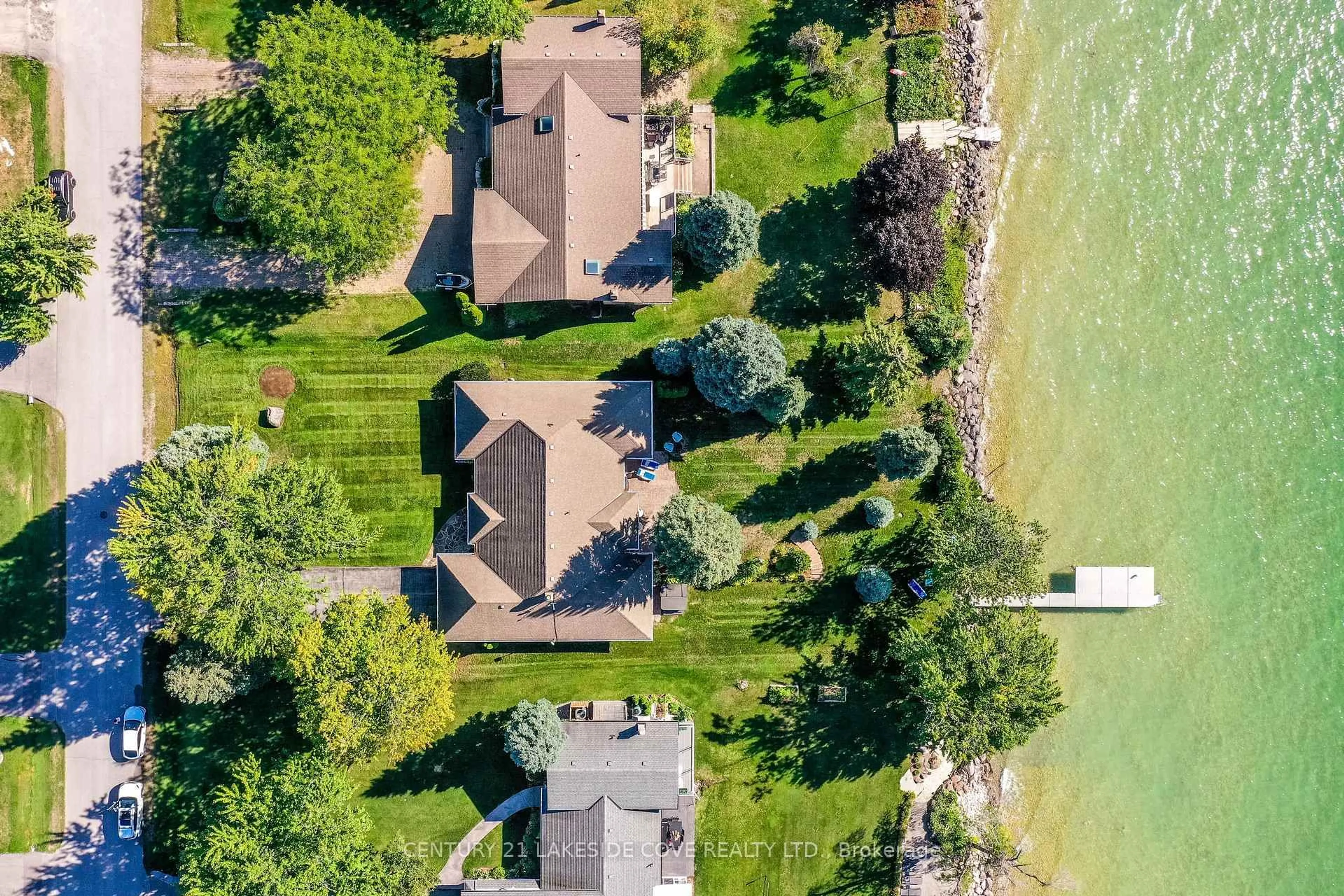 A pic from outside/outdoor area/front of a property/back of a property/a pic from drone, water/lake/river/ocean view for 96 Bayshore Dr, Ramara Ontario L0K 1B0