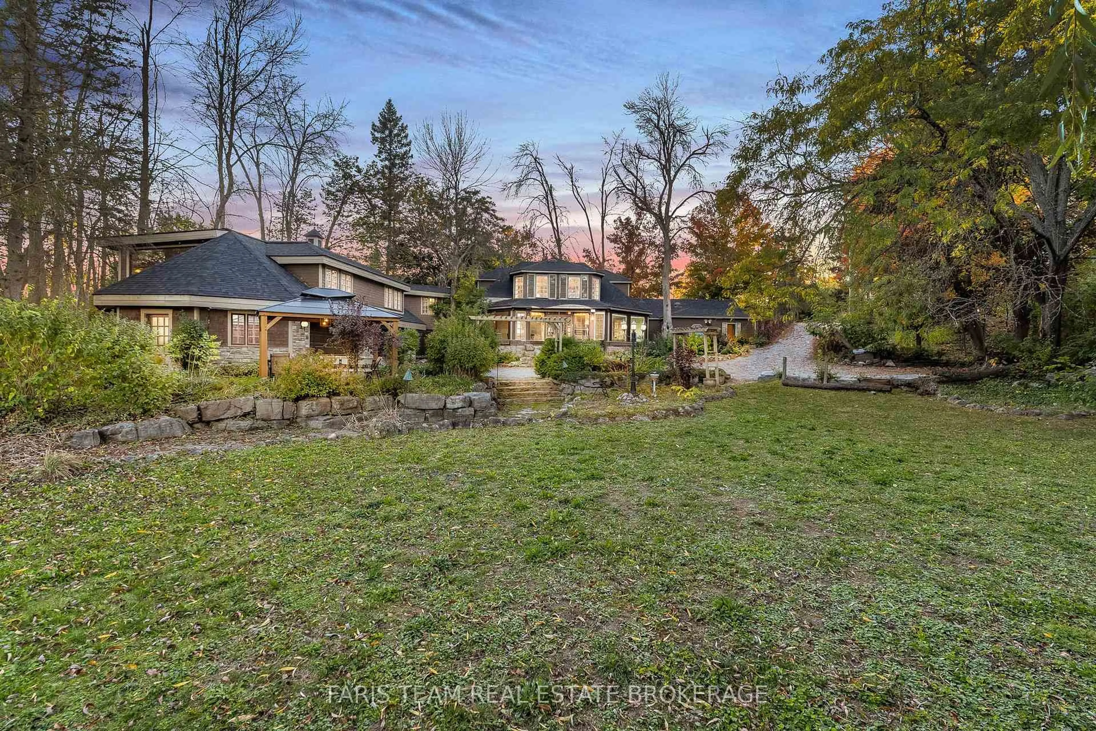 A pic from outside/outdoor area/front of a property/back of a property/a pic from drone, street for 345 Brewery Lane, Orillia Ontario L3V 7H6