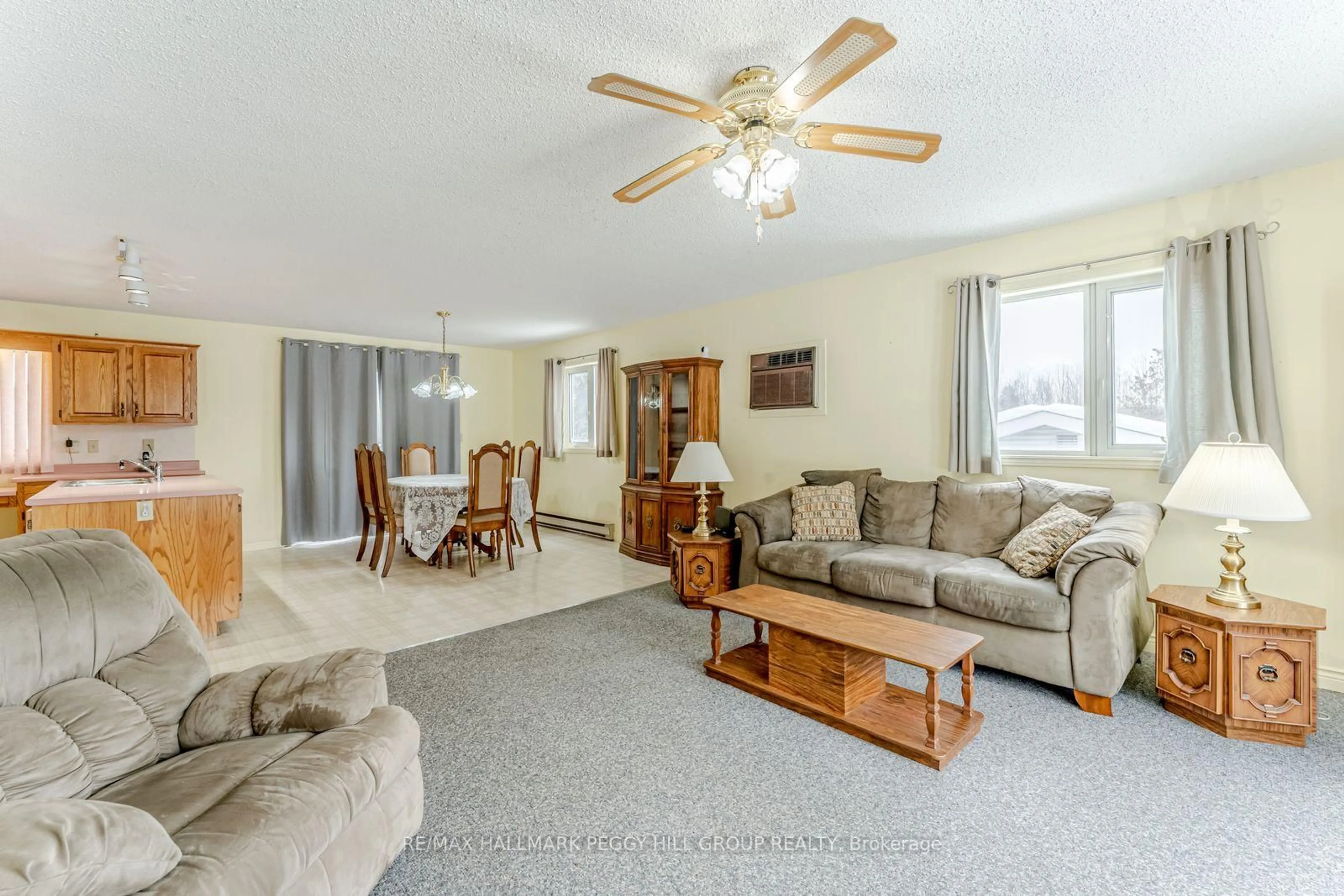 Living room with furniture, unknown for 325 Ouida St, Tay Ontario L0K 2C0
