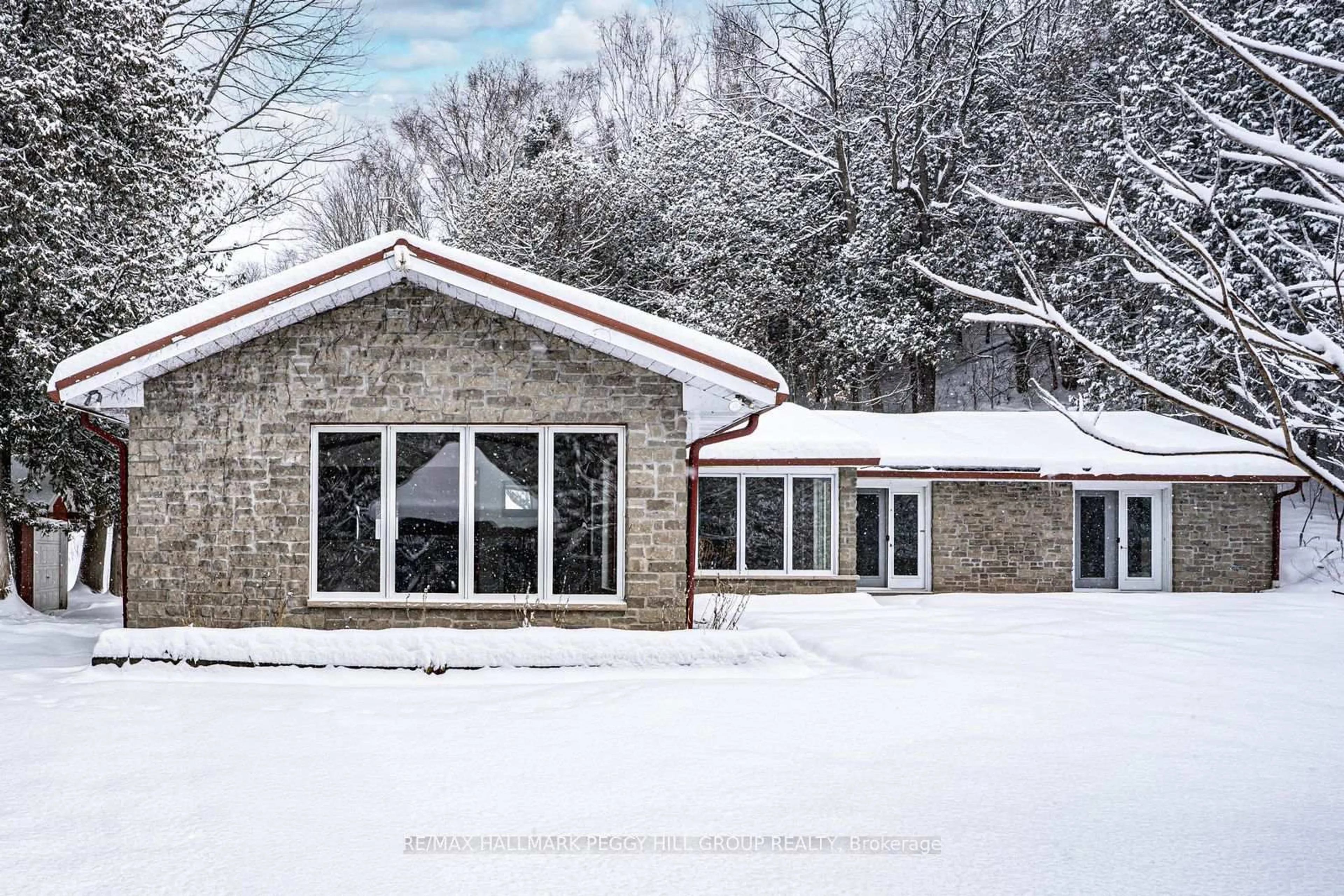 Unknown for 8275 County Road 9, Clearview Ontario L0M 1G0