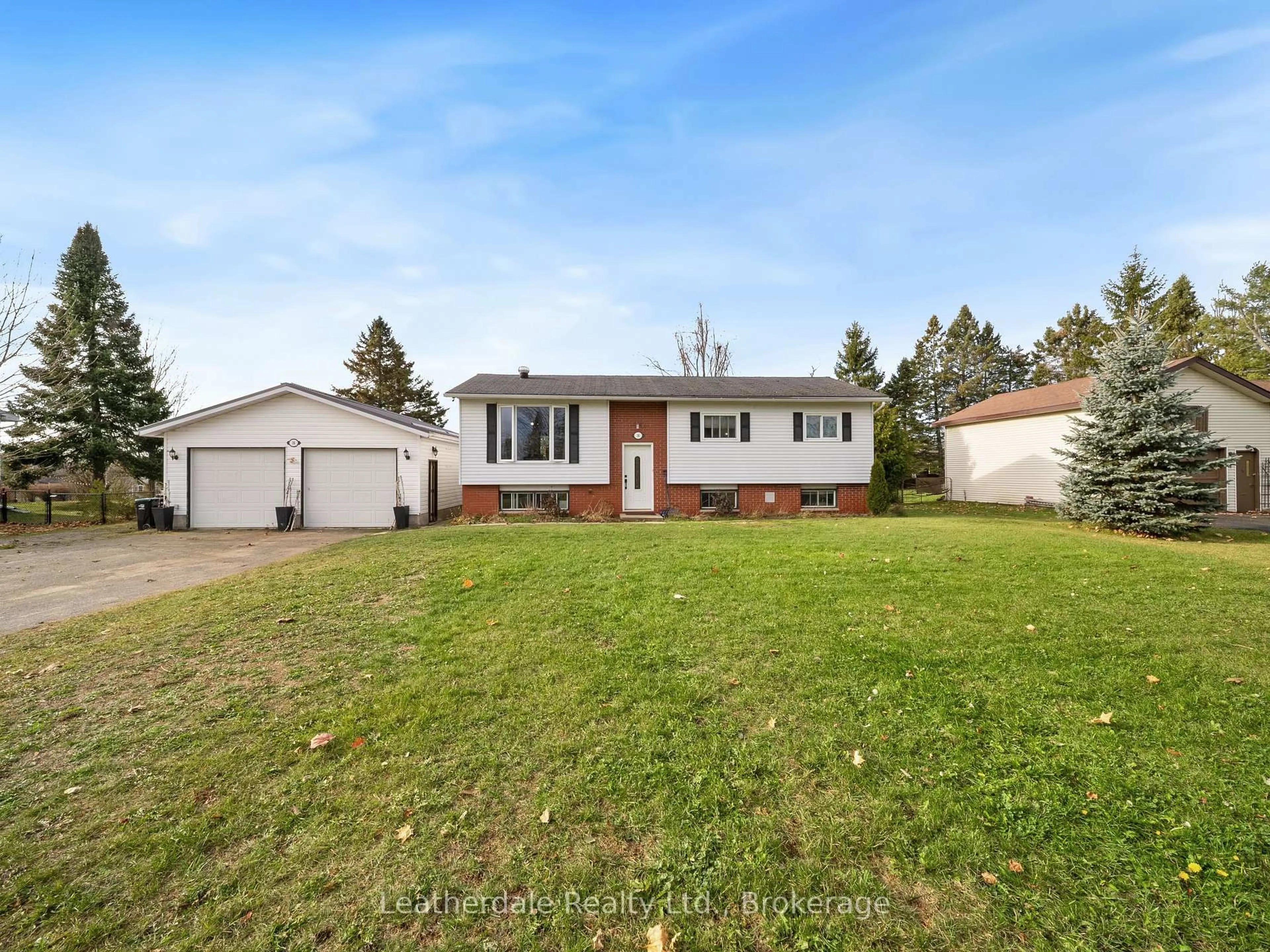 A pic from outside/outdoor area/front of a property/back of a property/a pic from drone, street for 16 Preston St, Oro-Medonte Ontario L0K 2G0