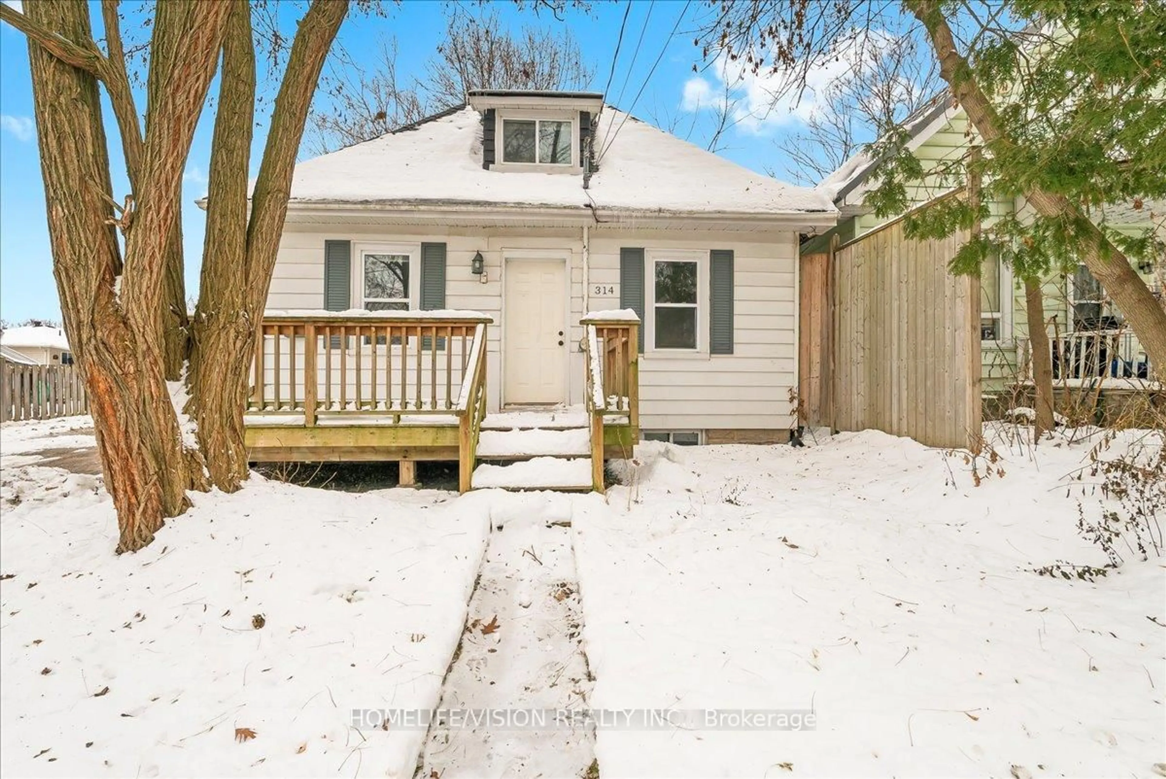 Unknown for 314 RUSSELL St, Midland Ontario L4R 3A2