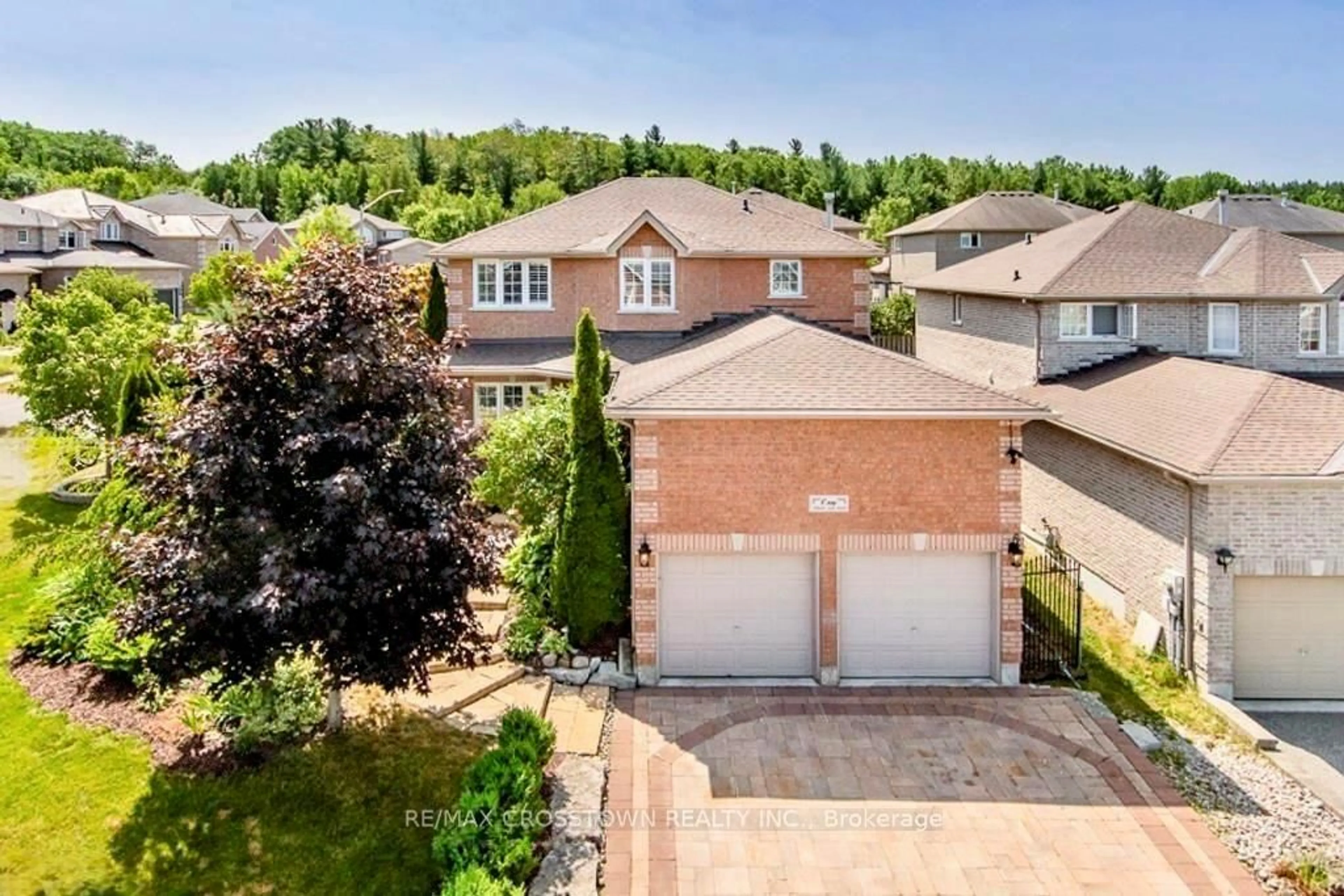 A pic from outside/outdoor area/front of a property/back of a property/a pic from drone, street for 1 Black Ash Tr, Barrie Ontario L4N 3K2