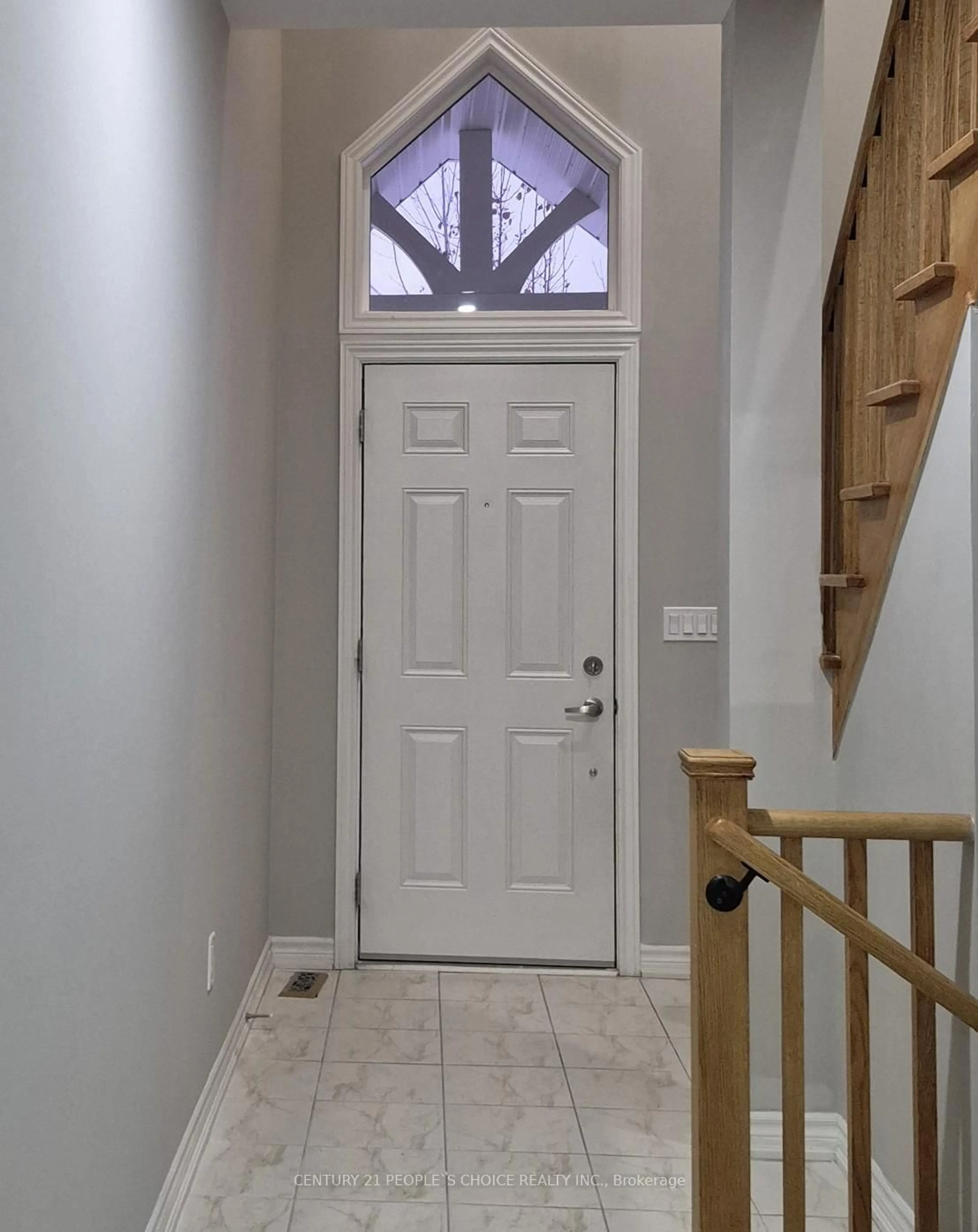 Indoor entryway for 5 Gregory Ave, Collingwood Ontario L9Y 0Z5