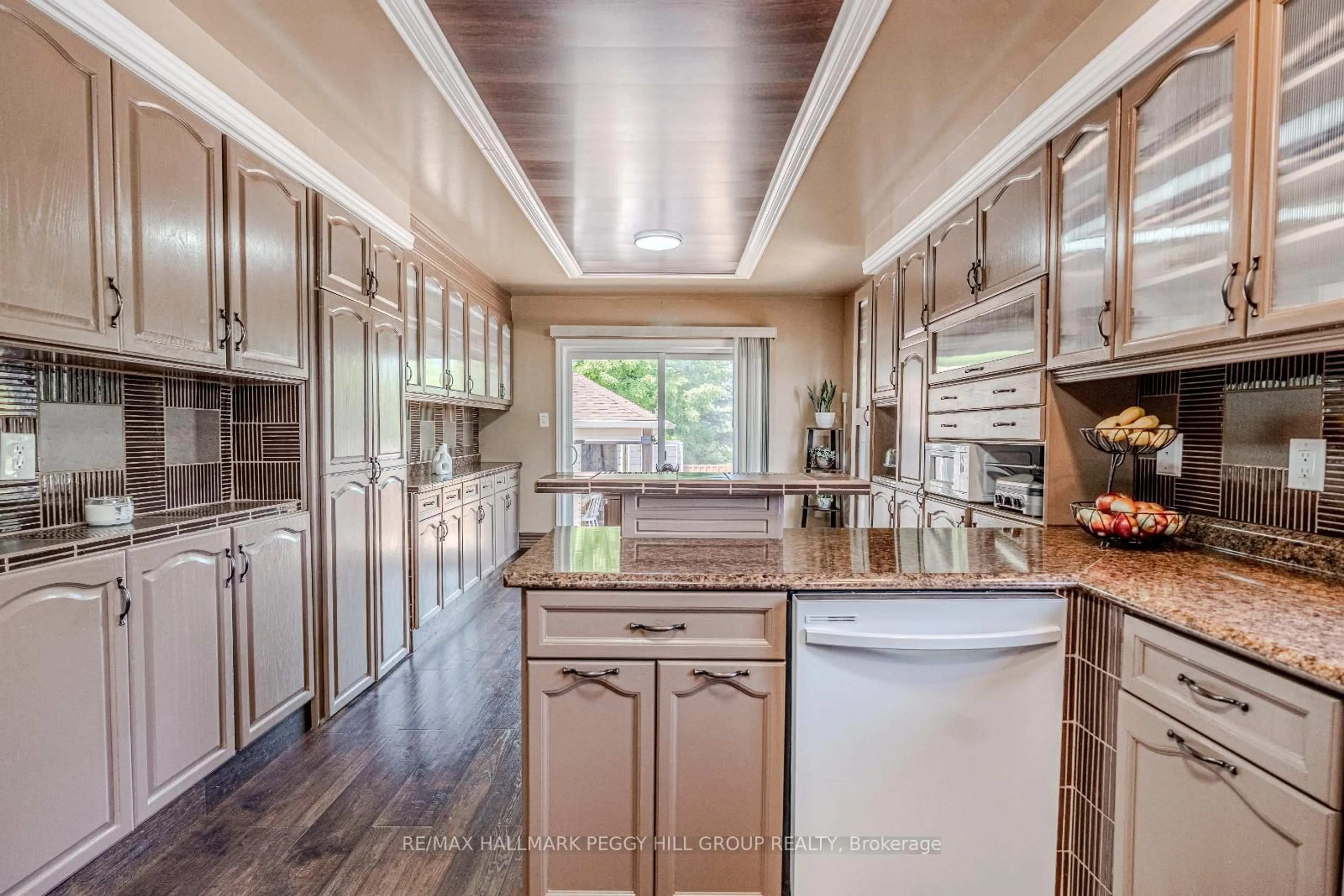 Open concept kitchen, unknown for 68 Coughlin Rd, Barrie Ontario L4N 0L5