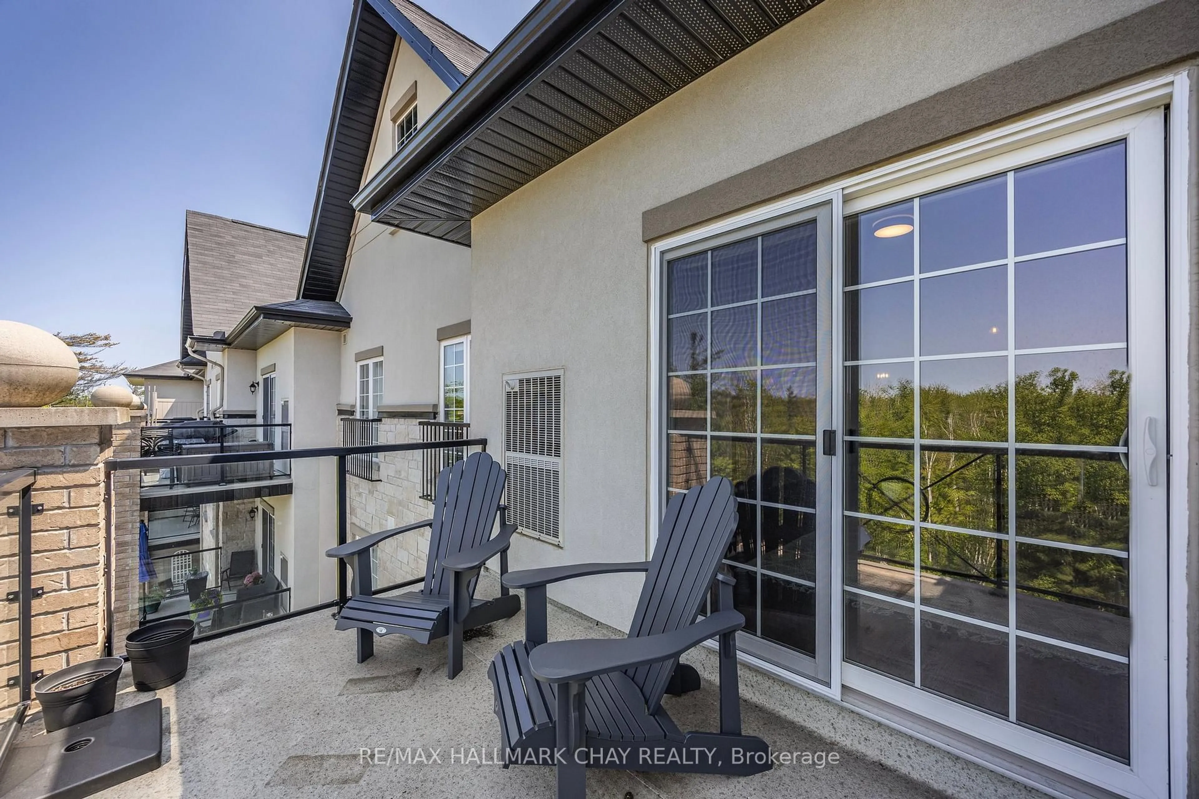 Patio, water/lake/river/ocean view for 40 Ferndale Dr #407, Barrie Ontario L4N 2L3