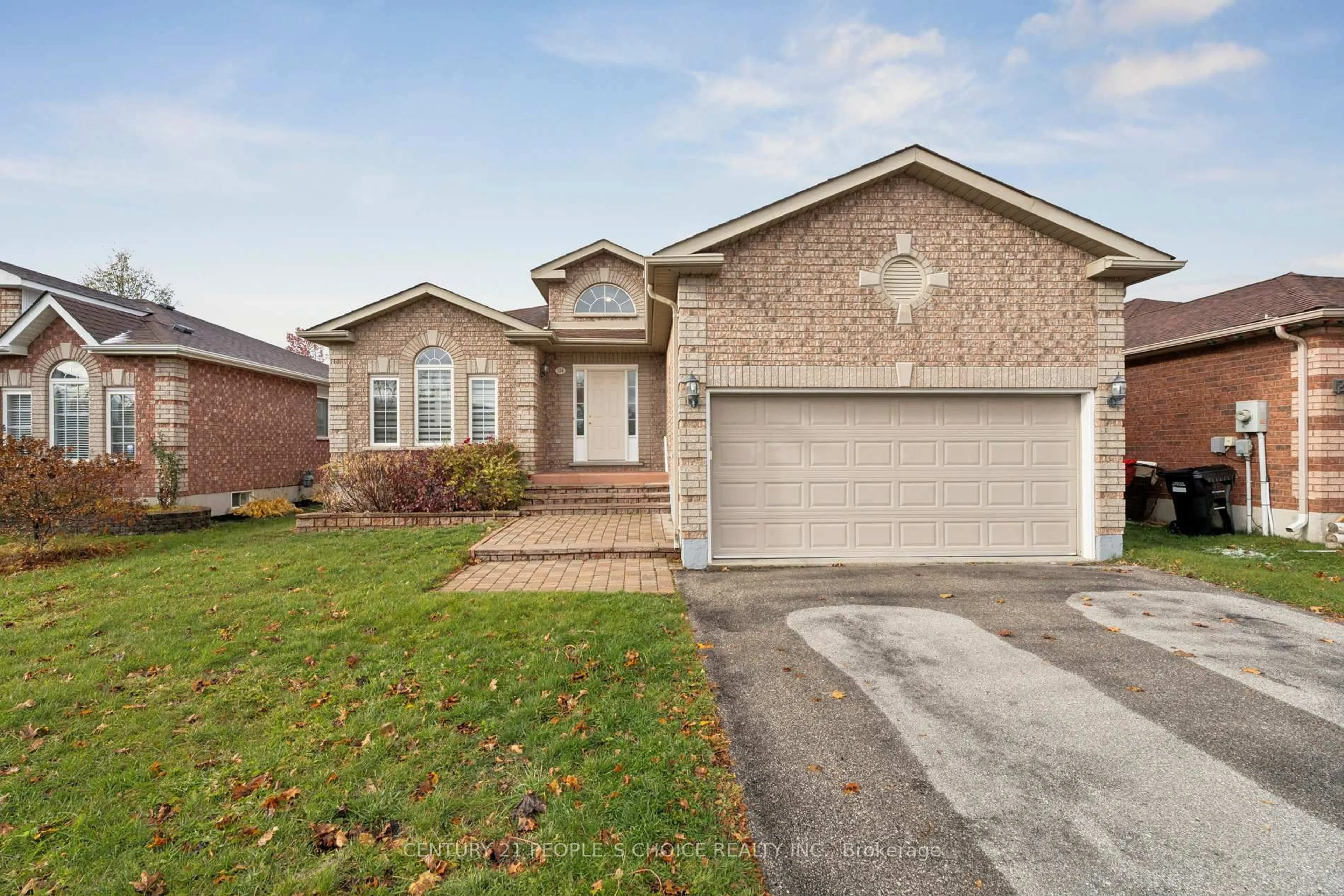 Home with brick exterior material, street for 136 Marsellus Dr, Barrie Ontario L4N 0E1