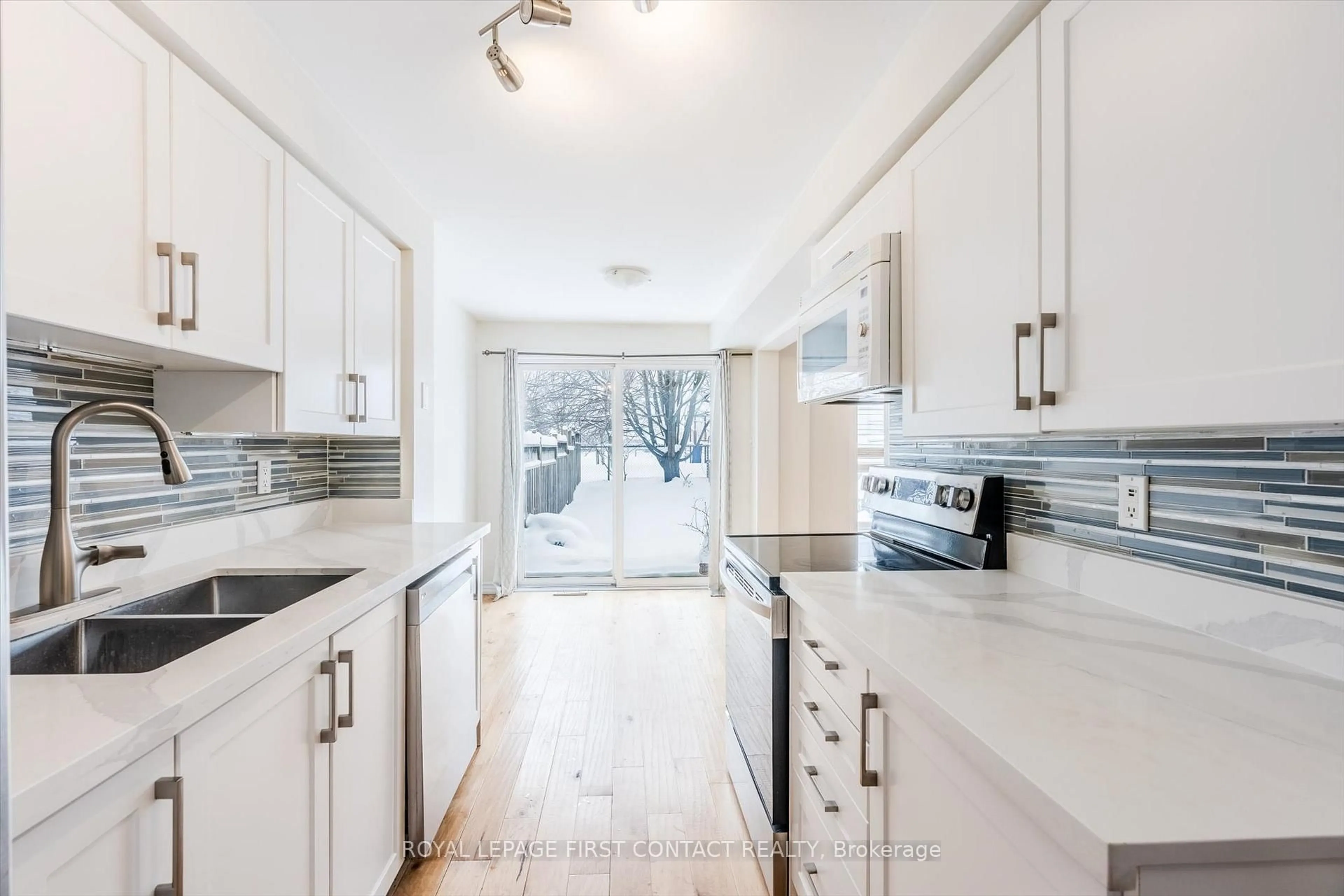 Open concept kitchen, unknown for 269 Dunsmore Lane, Barrie Ontario L4M 7A7