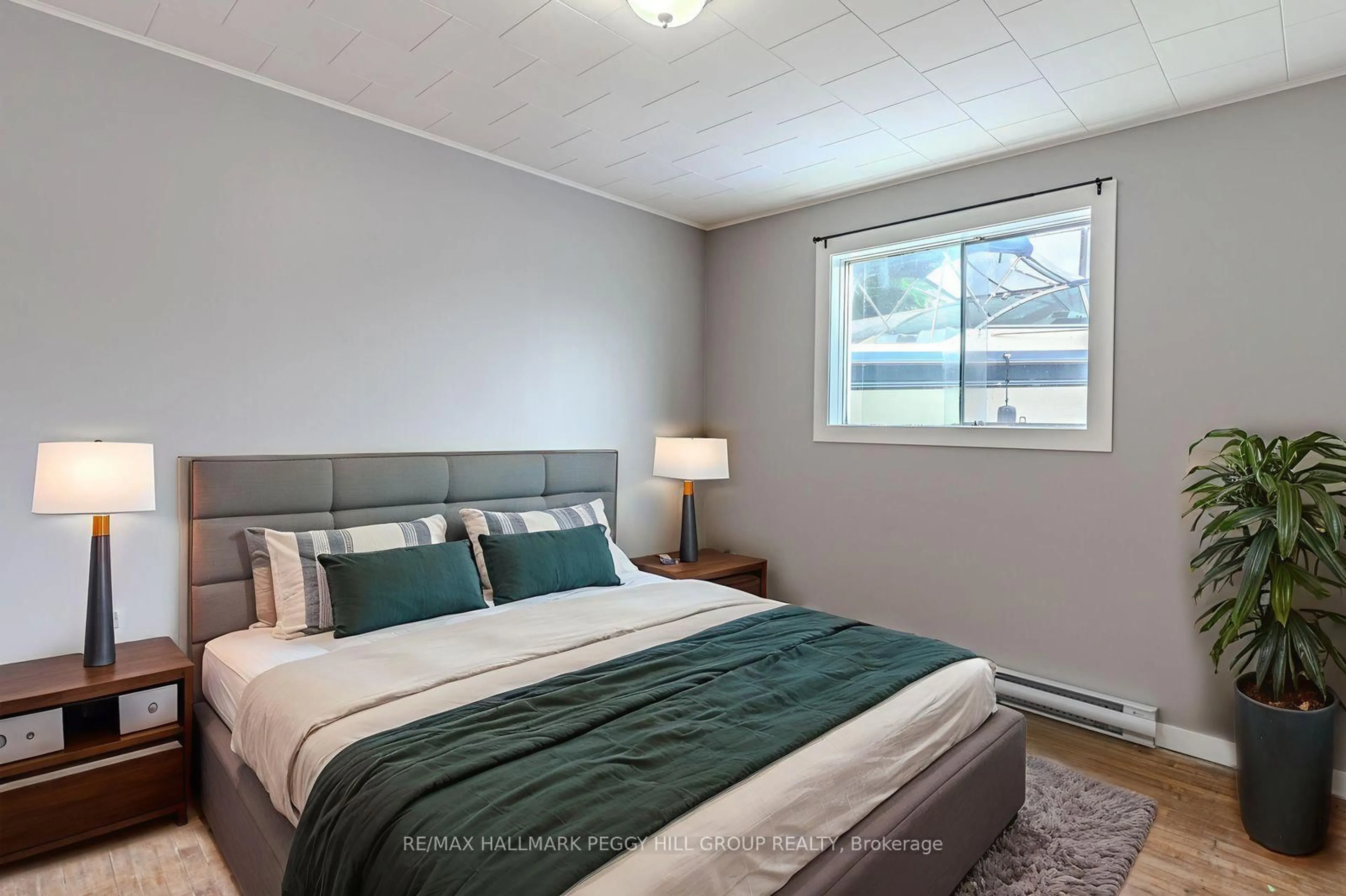 Bedroom with bed, unknown for 332 Champlain Rd, Penetanguishene Ontario L9M 1S4