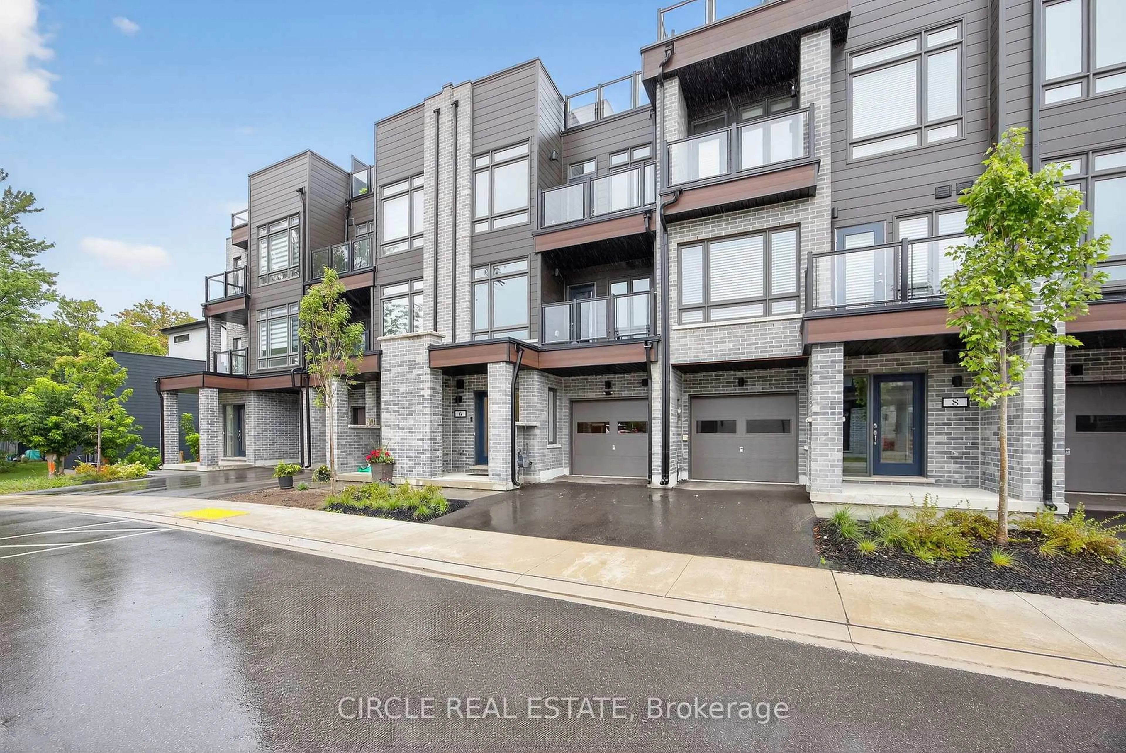 A pic from outside/outdoor area/front of a property/back of a property/a pic from drone, street for 6 Wyn Wood Lane, Orillia Ontario L3V 8P6