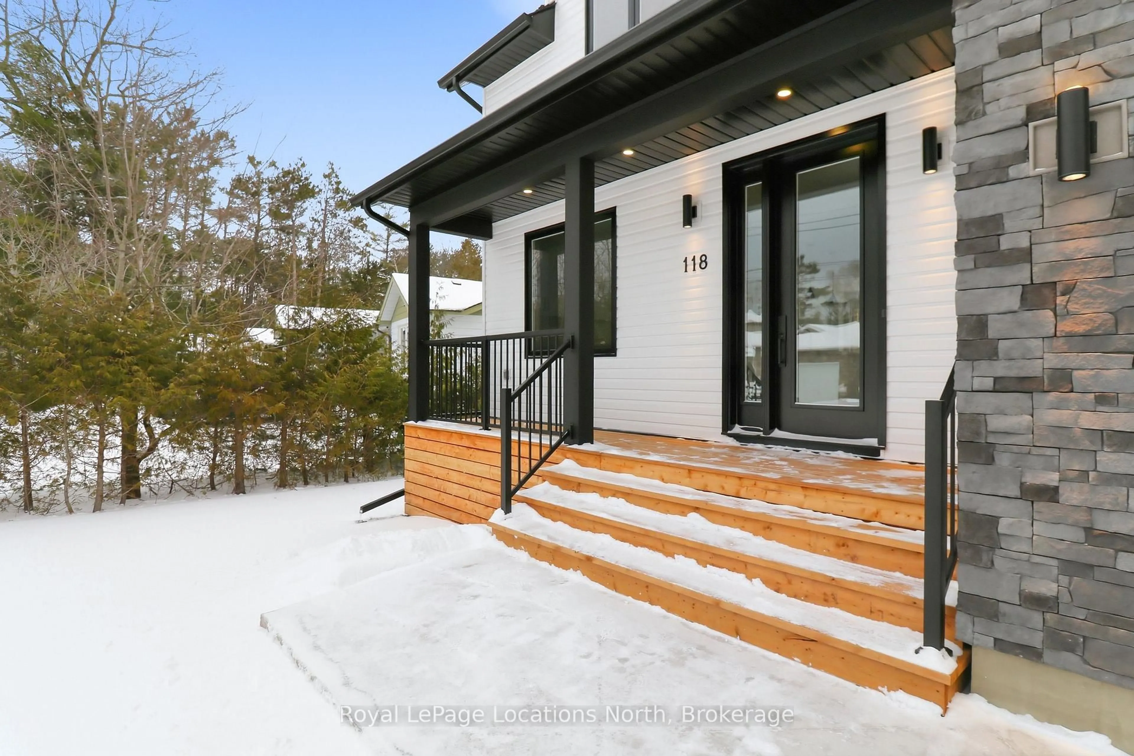 Unknown for 118 Valerie Cres, Wasaga Beach Ontario L9Z 2P8