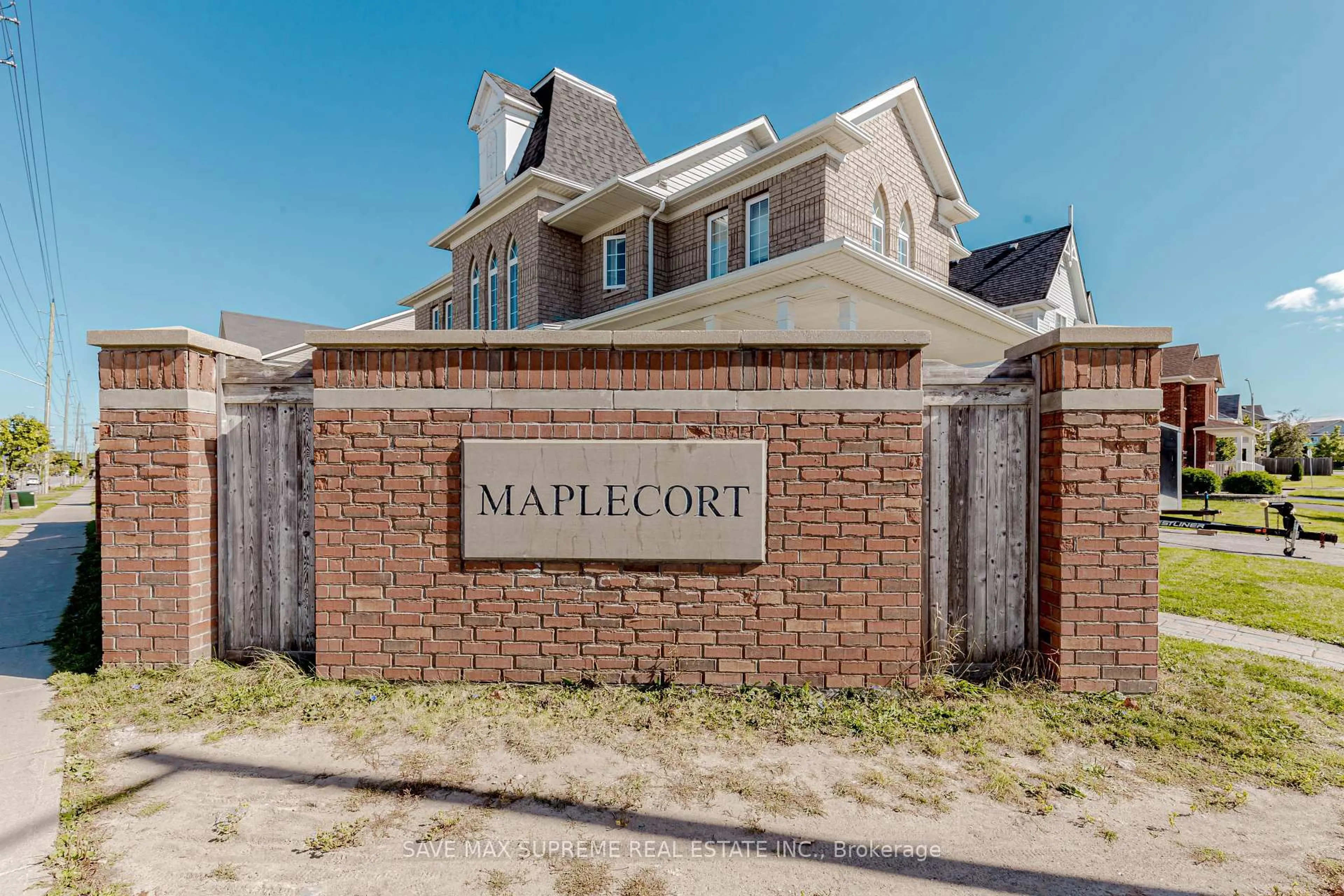 Home with brick exterior material, street for 135 Prince William Way, Barrie Ontario L4M 7H6