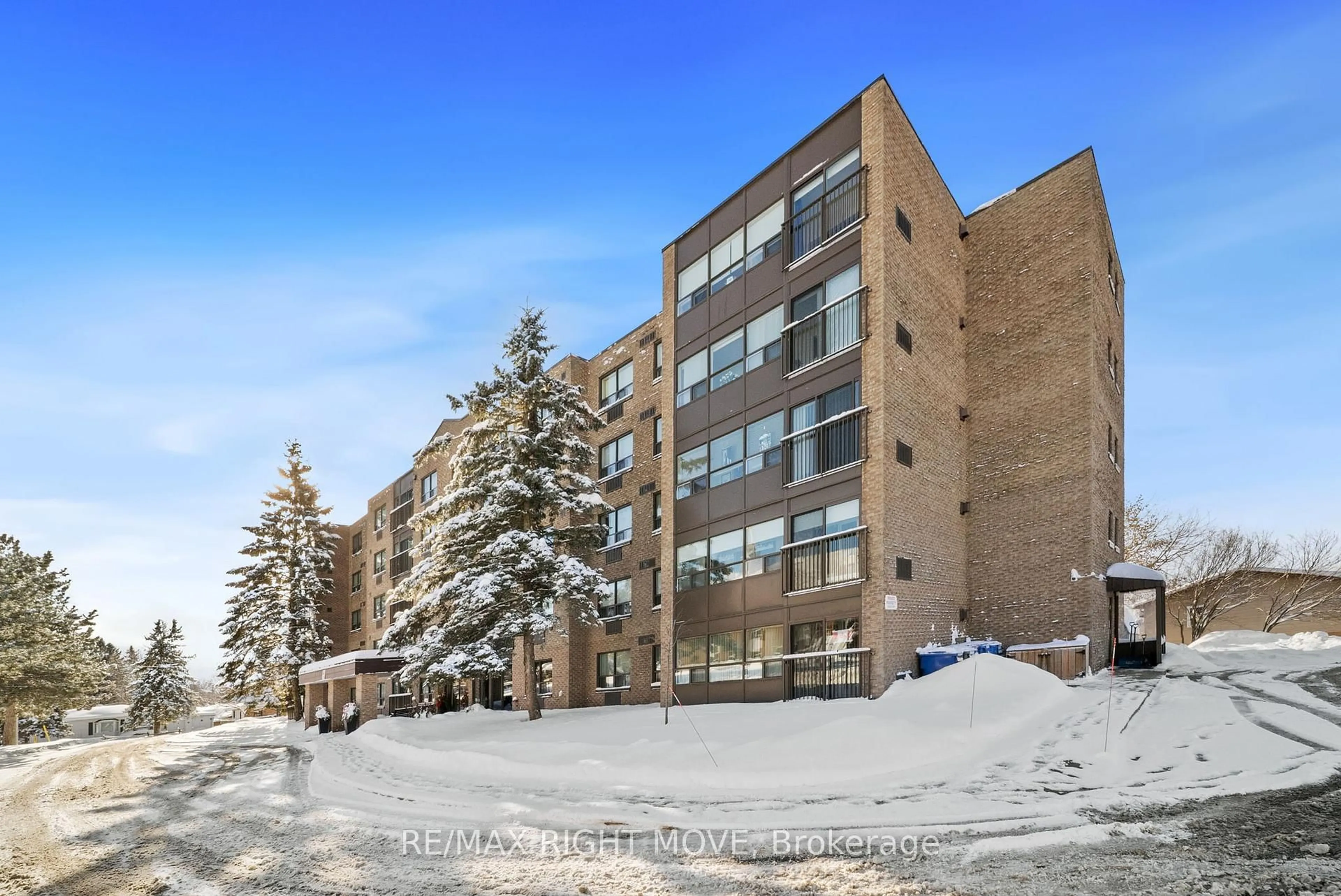 Unknown for 54 Fittons Rd #204, Orillia Ontario L3V 3T9