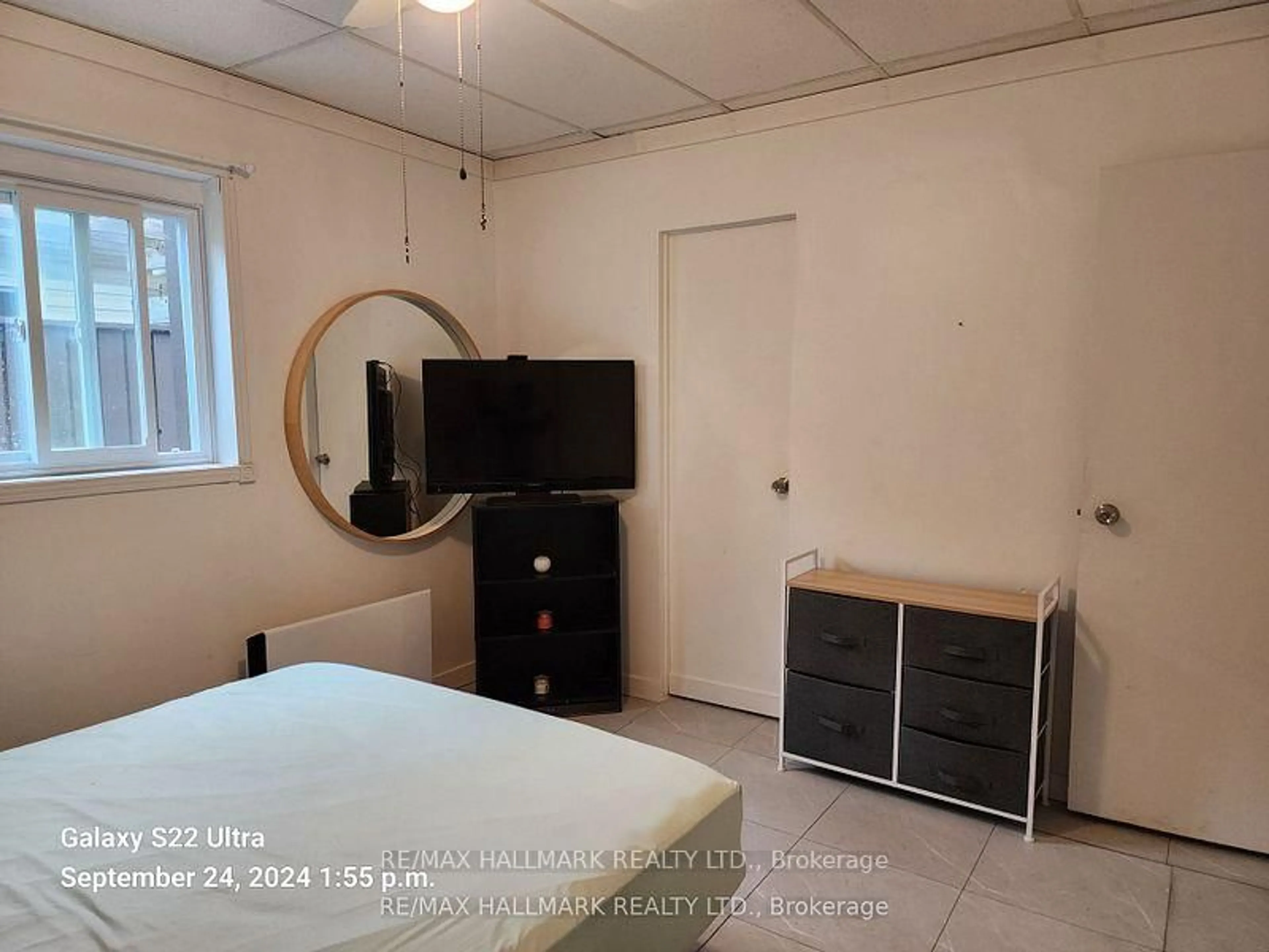 A pic of a room for 1560 River Rd, Wasaga Beach Ontario L9Z 2W4