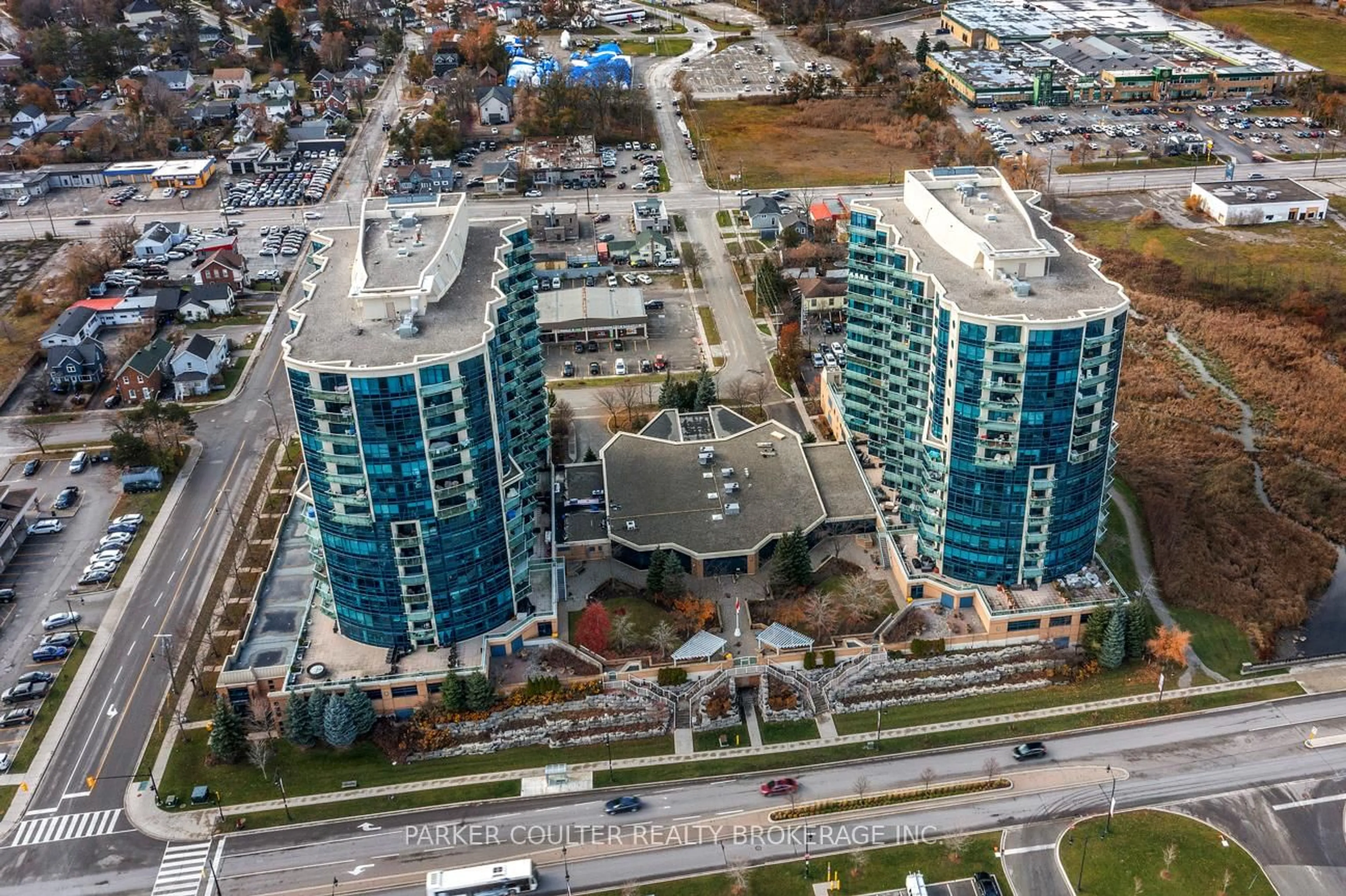 A pic from outside/outdoor area/front of a property/back of a property/a pic from drone, city buildings view from balcony for 37 Ellen St #707, Barrie Ontario L4N 6G2