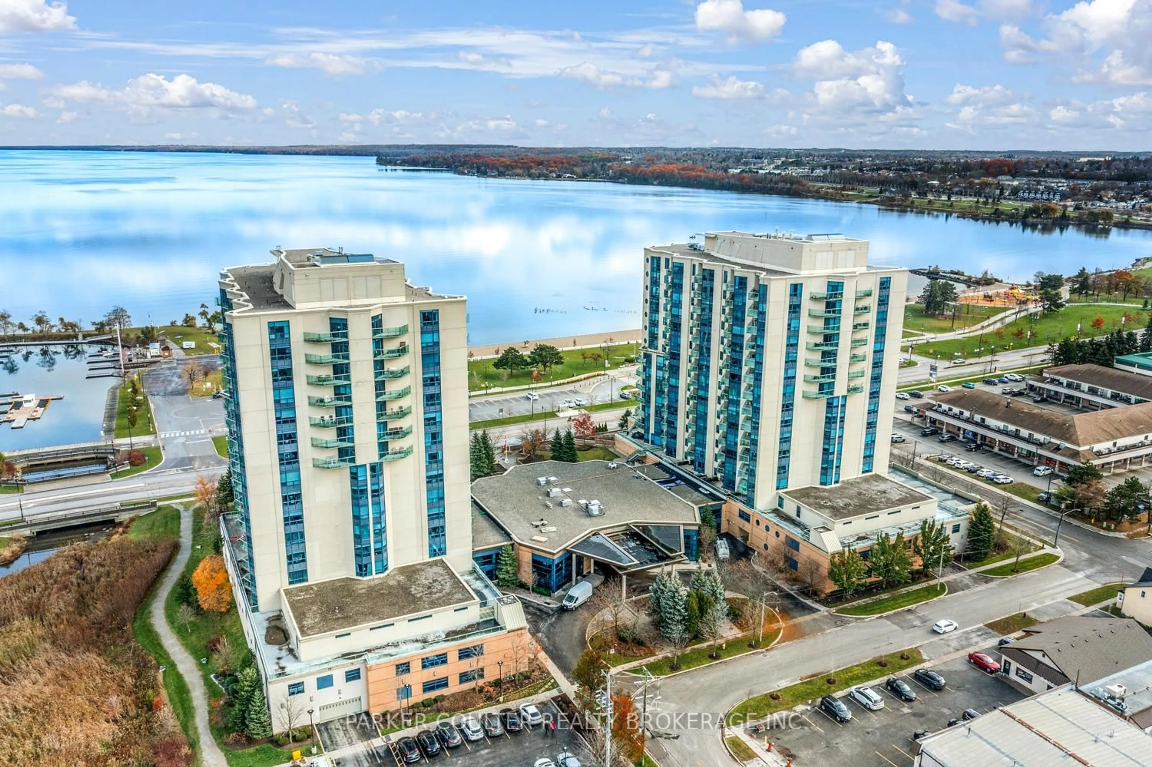 A pic from outside/outdoor area/front of a property/back of a property/a pic from drone, water/lake/river/ocean view for 37 Ellen St #707, Barrie Ontario L4N 6G2