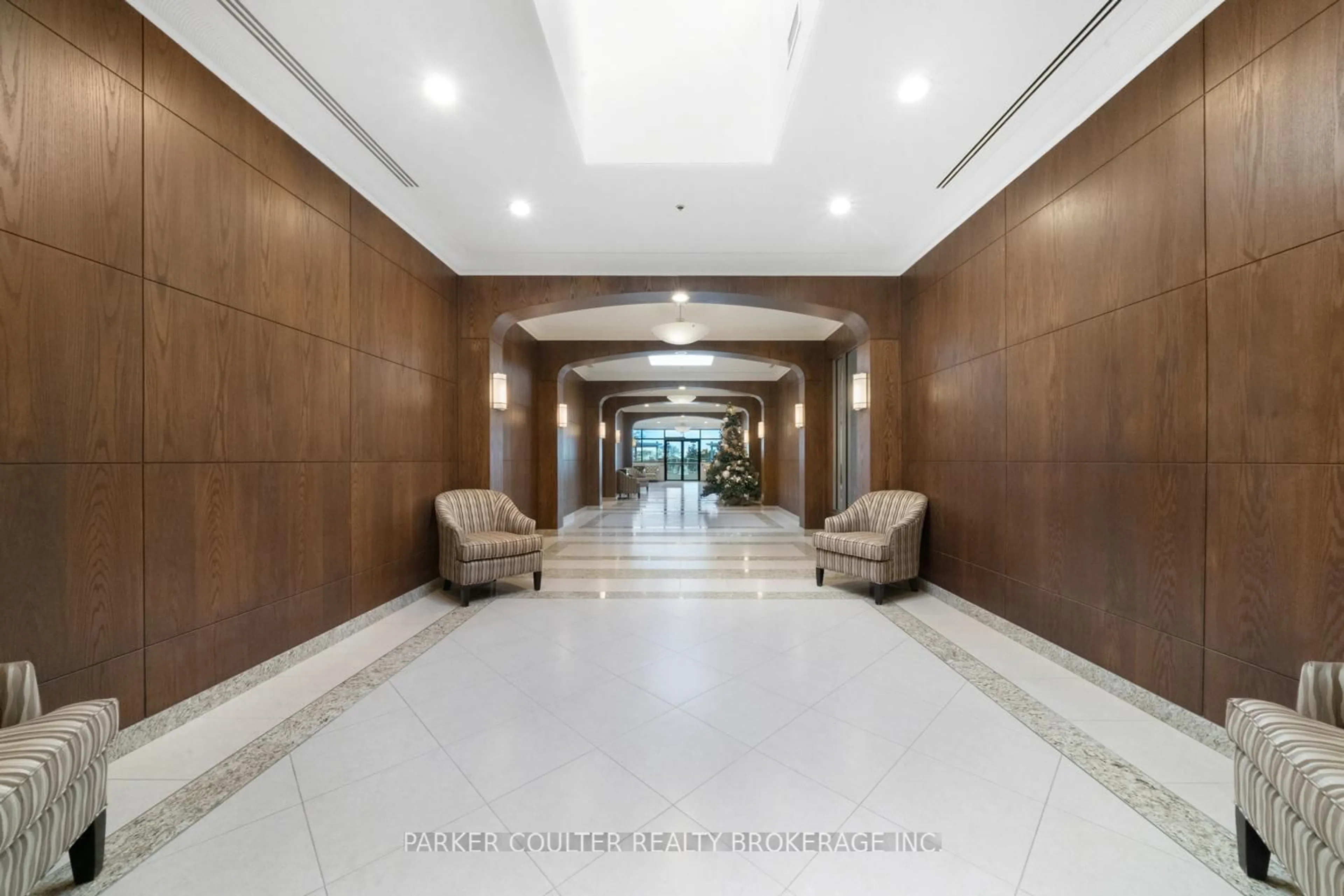Lobby for 37 Ellen St #707, Barrie Ontario L4N 6G2