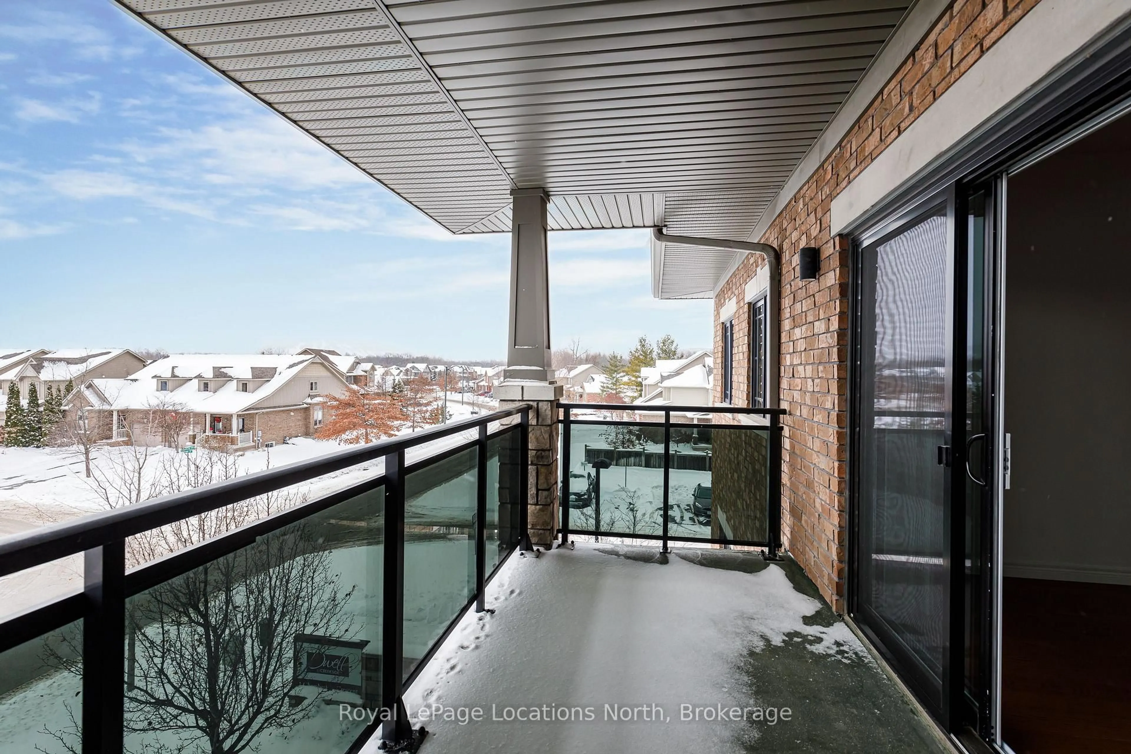 Balcony in the apartment, city buildings view from balcony for 1 Chamberlain Cres #303, Collingwood Ontario L9Y 0X7