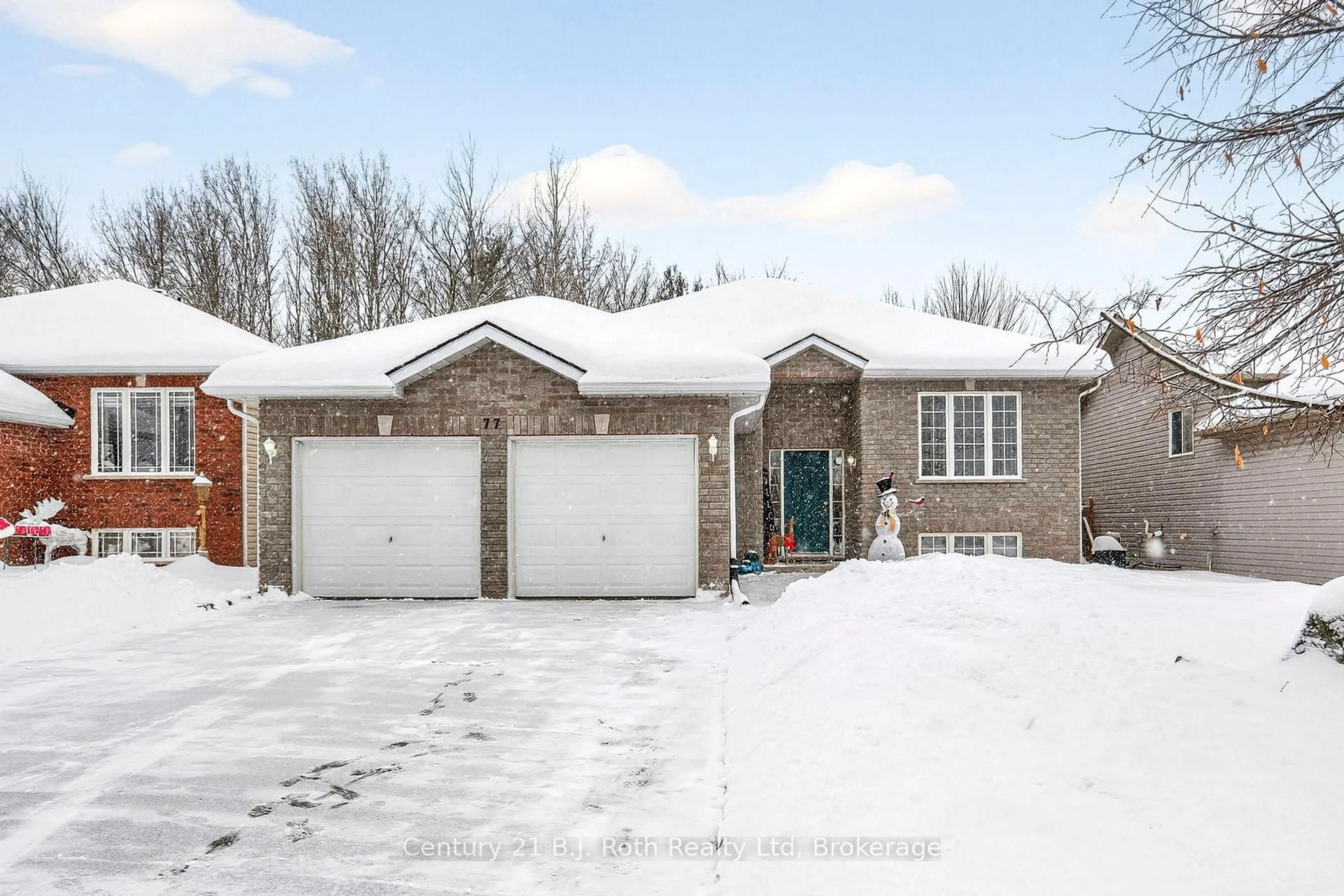 Home with brick exterior material, street for 77 Georgia's Walk, Tay Ontario L0K 2A0